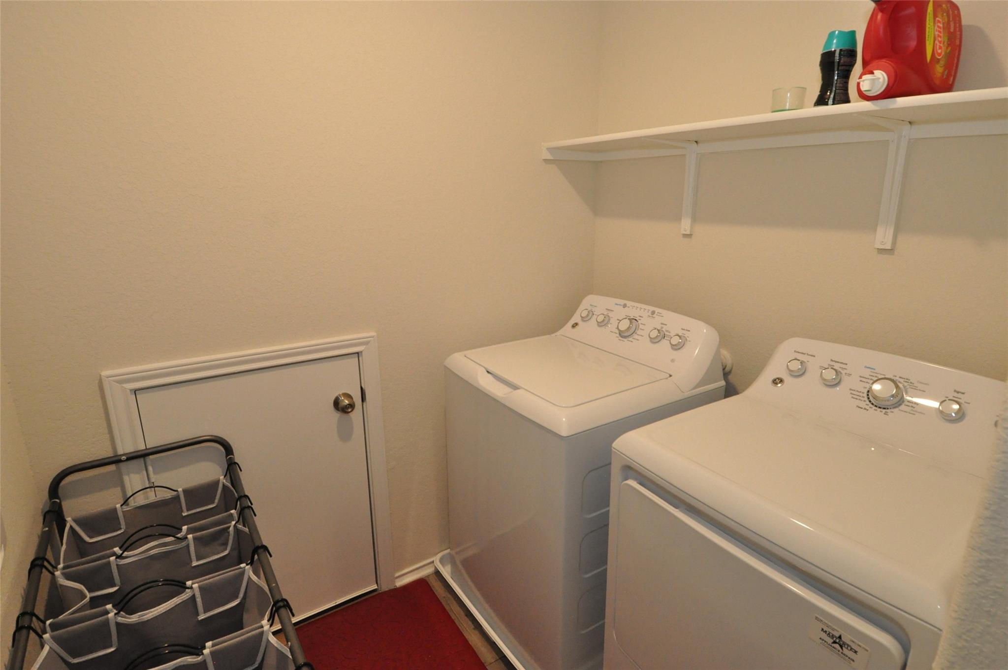 1717 T H Johnson Dr, Taylor, TX 76574