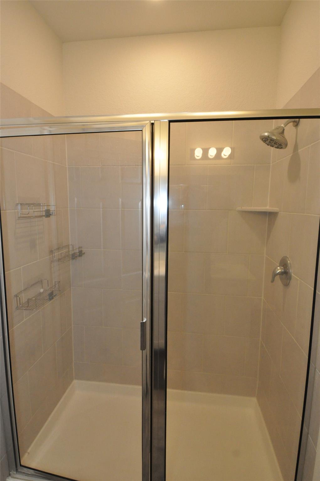 1717 T H Johnson Dr, Taylor, TX 76574