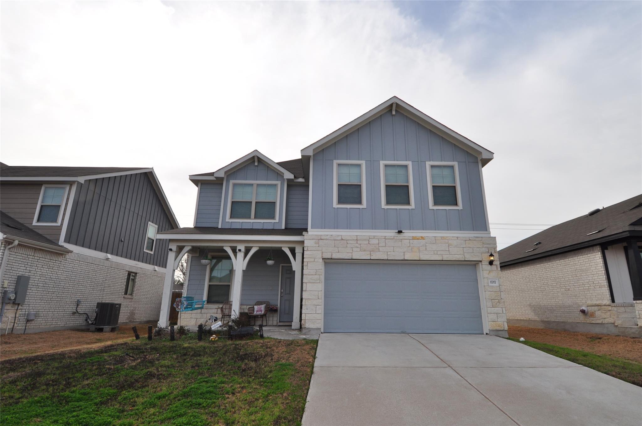 1717 T H Johnson Dr, Taylor, TX 76574