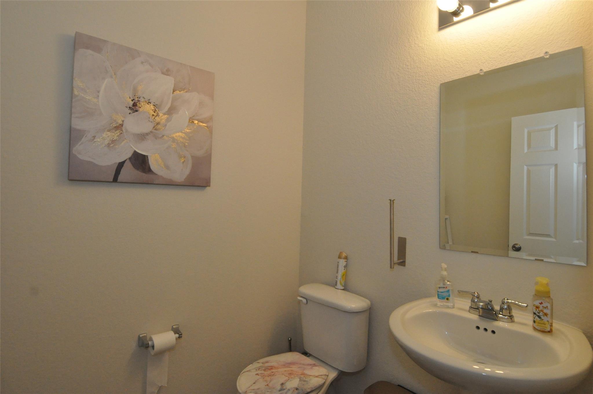 1717 T H Johnson Dr, Taylor, TX 76574