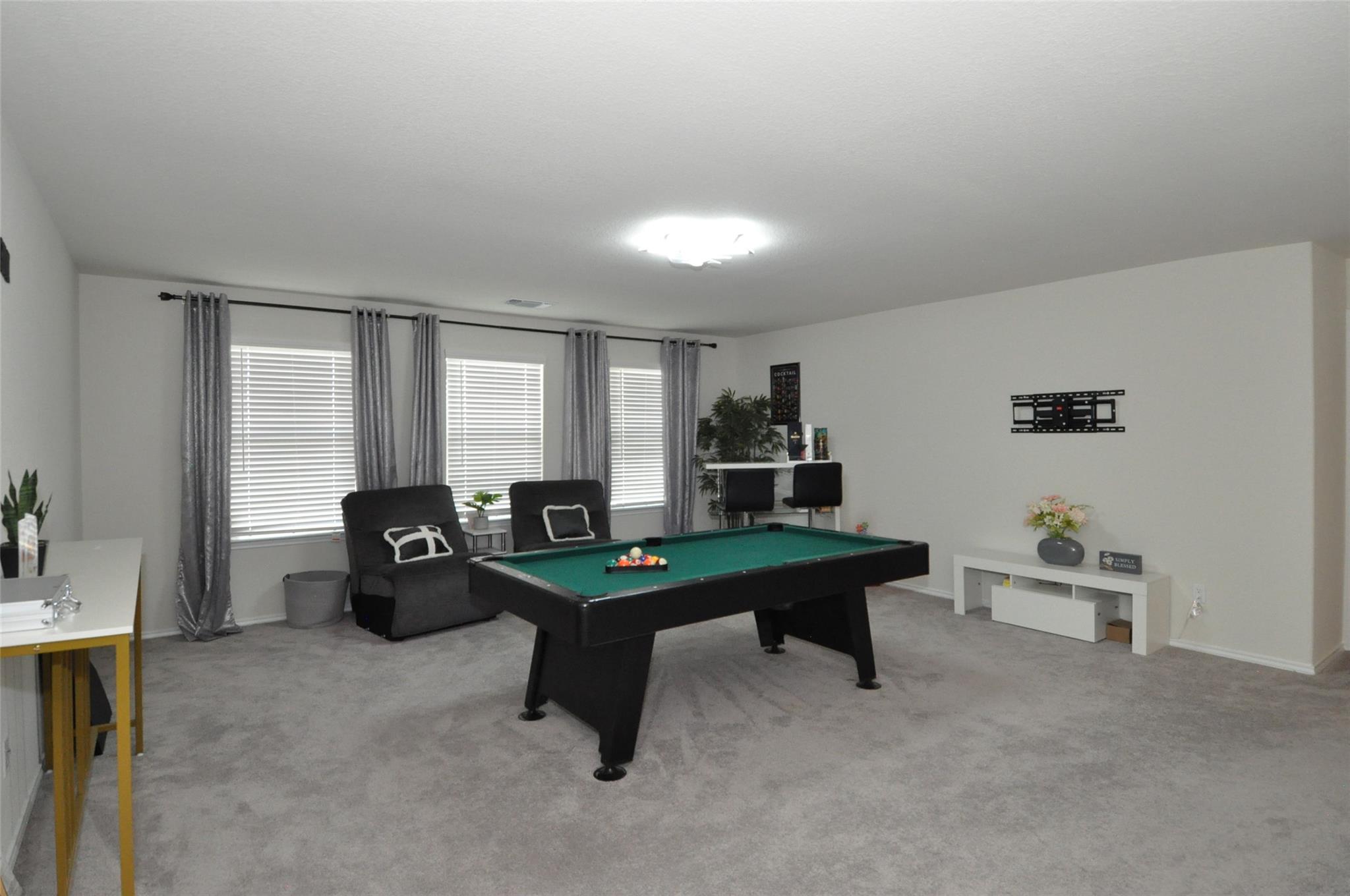 1717 T H Johnson Dr, Taylor, TX 76574