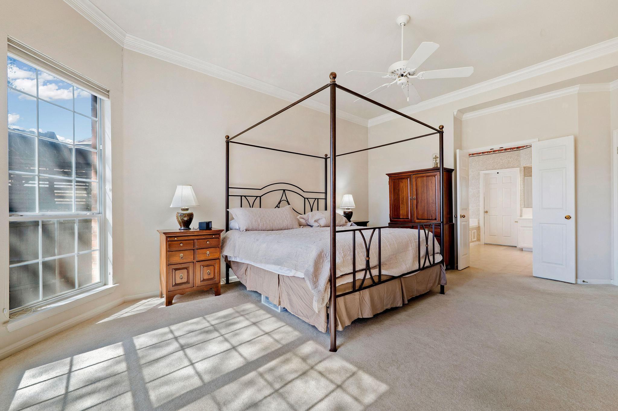 8205 Crabtree Dr, Austin, TX 78750