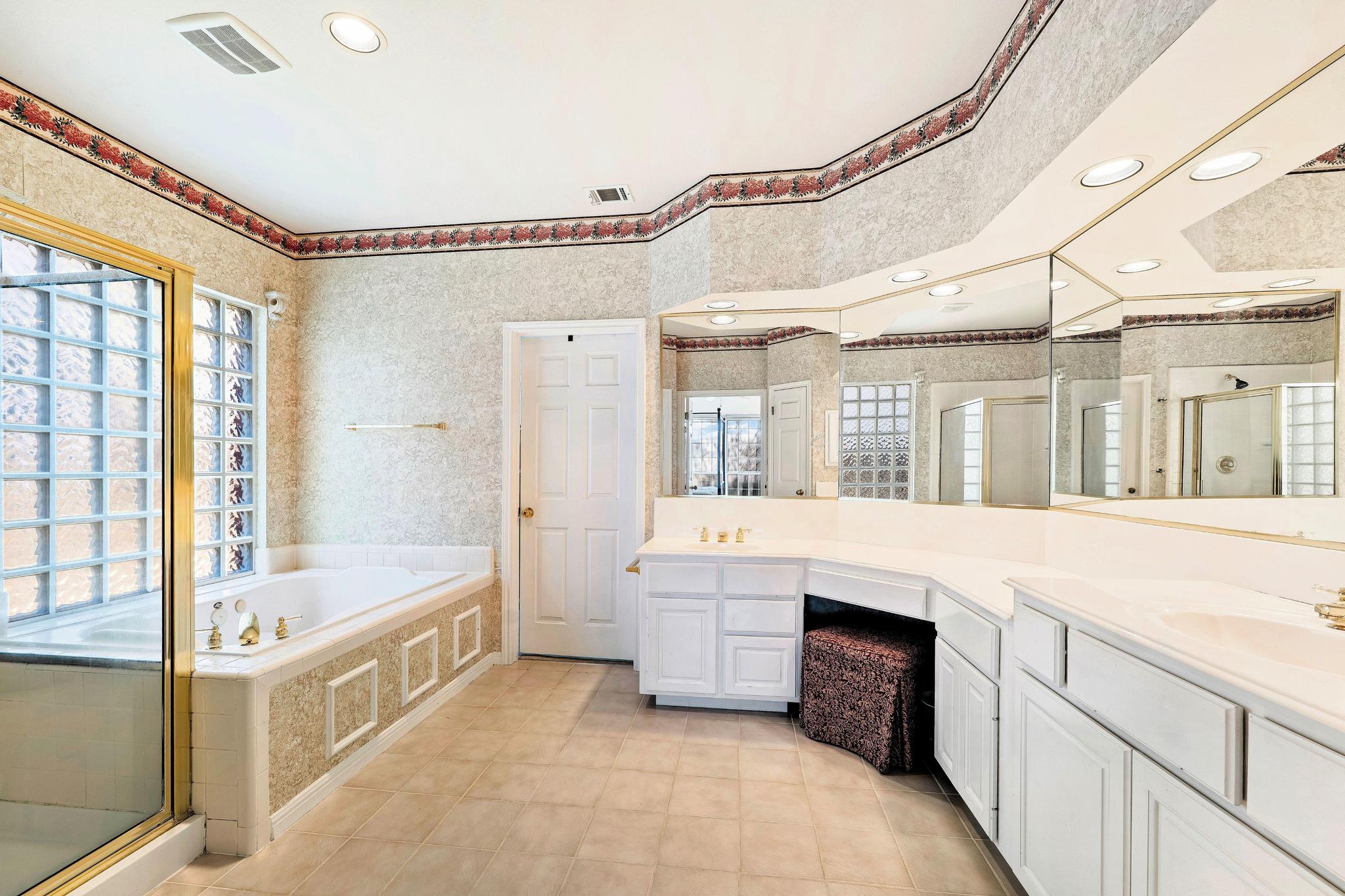 8205 Crabtree Dr, Austin, TX 78750