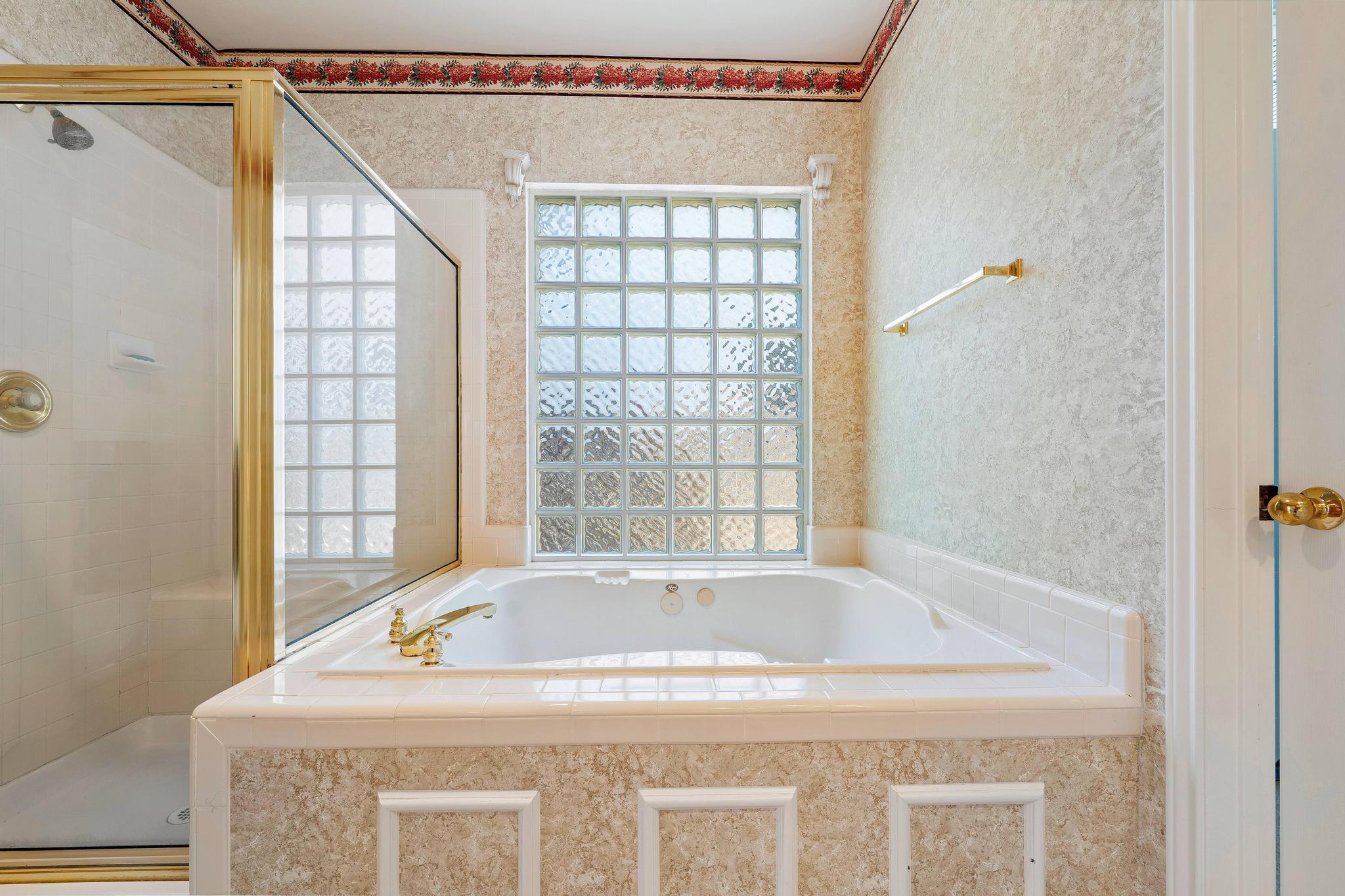 8205 Crabtree Dr, Austin, TX 78750