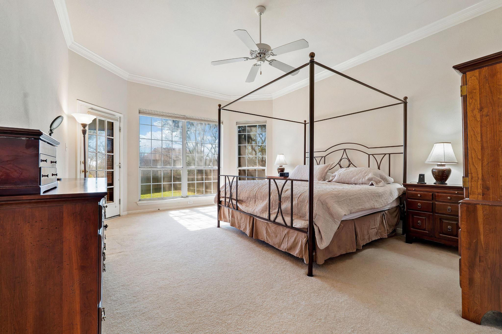 8205 Crabtree Dr, Austin, TX 78750