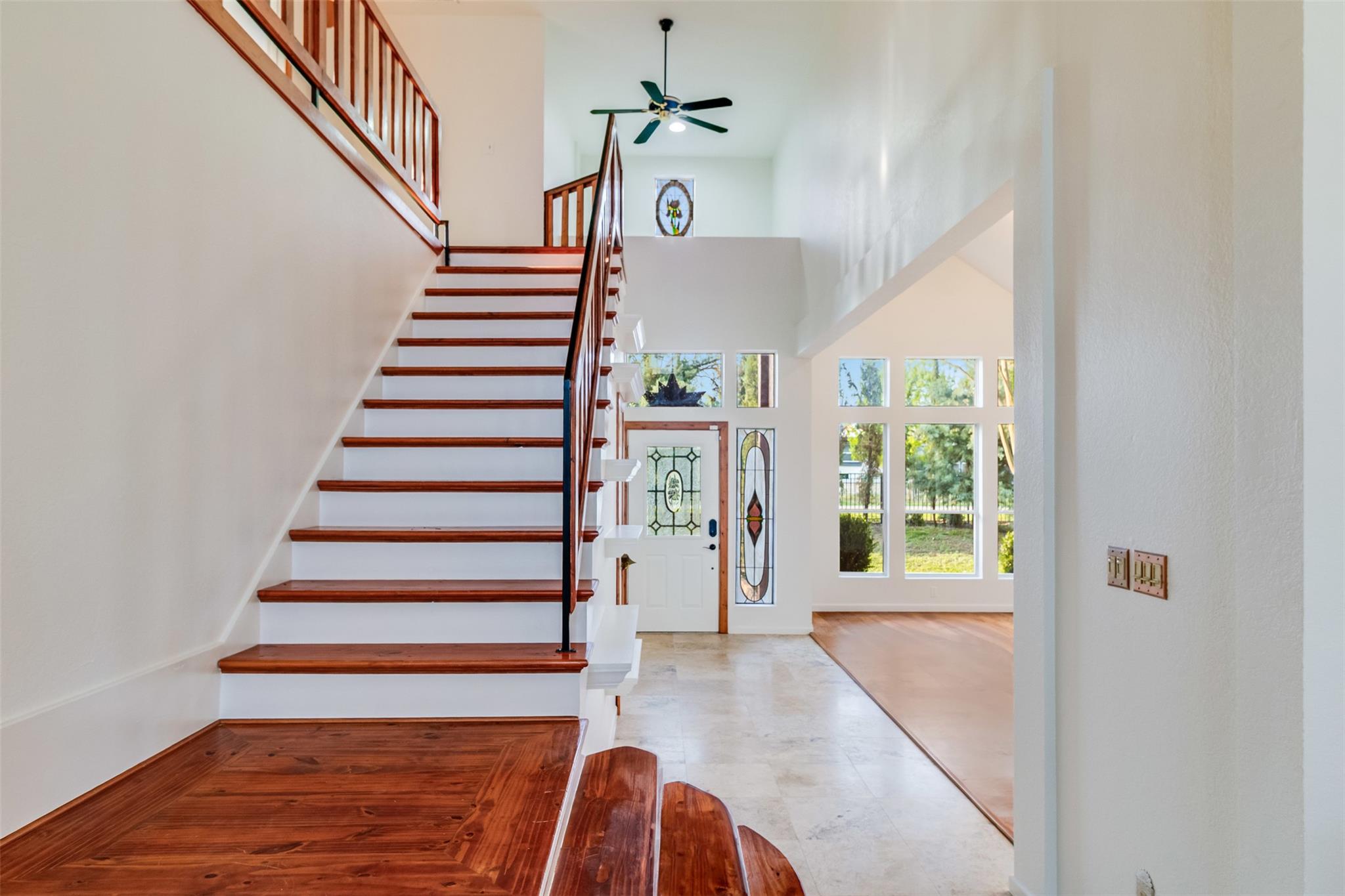 2450 River Oaks Dr, Kingsland, TX 78639