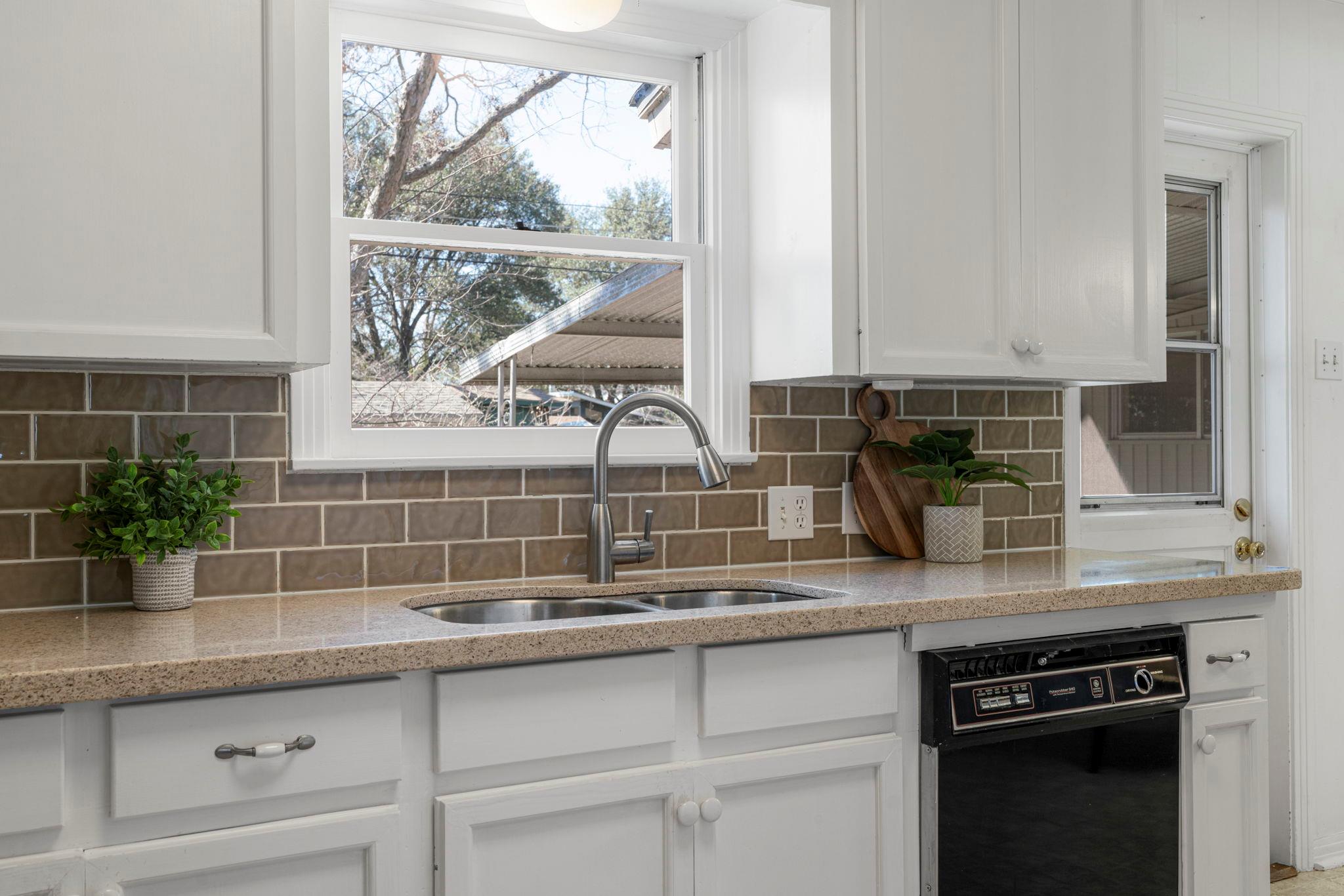 1909 Brentwood St, Austin, TX 78757