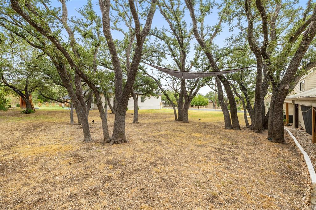 318 Coventry Rd, Spicewood, TX 78669