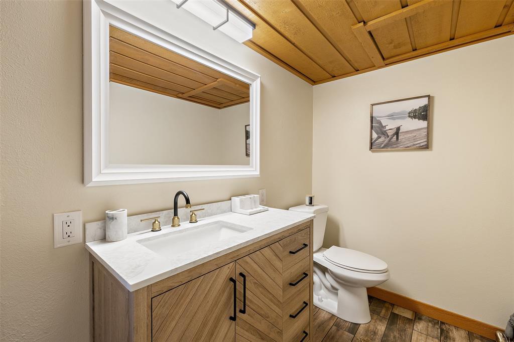 318 Coventry Rd, Spicewood, TX 78669