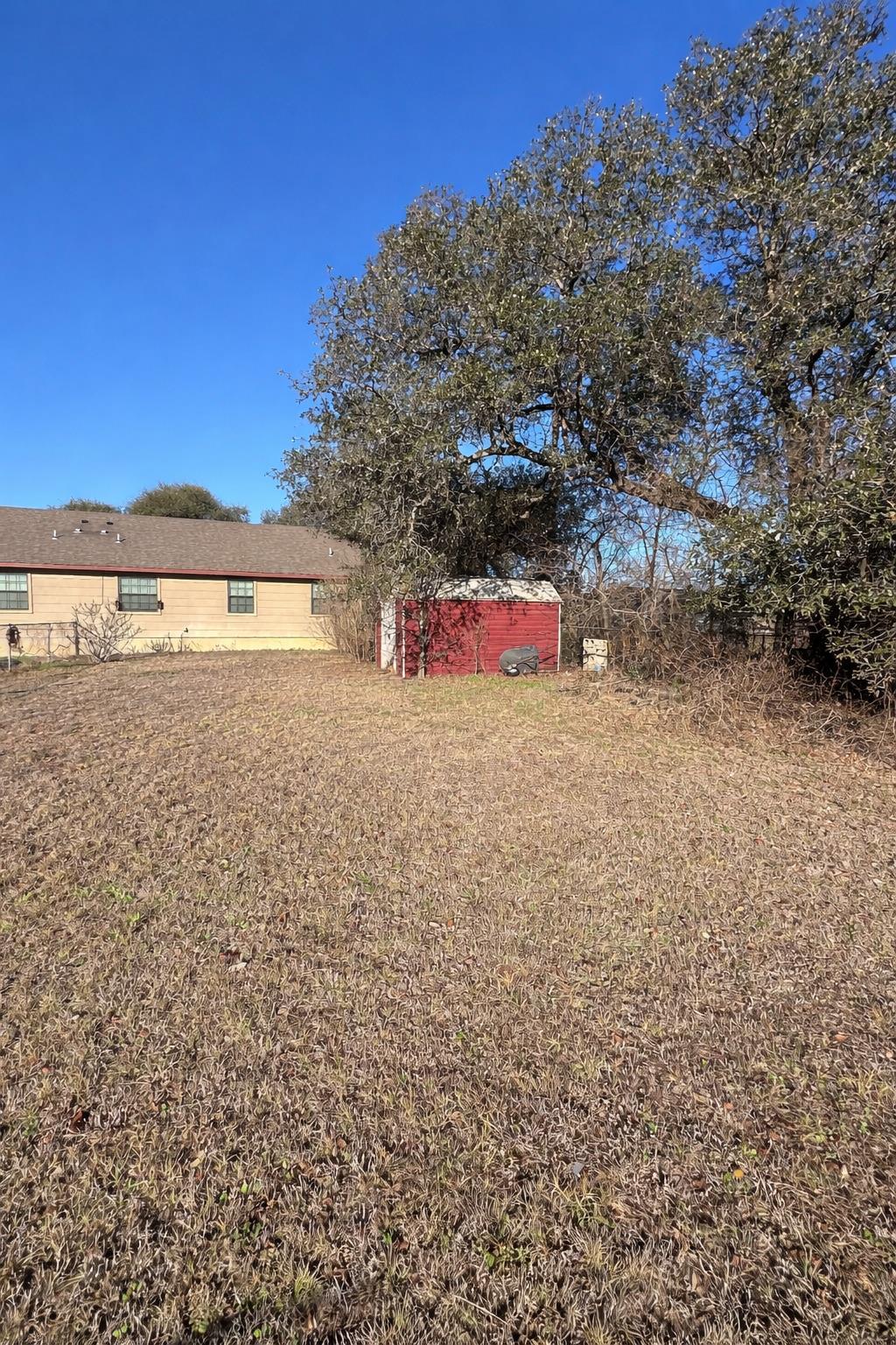 112 N Avenue O # B, Johnson City, TX 78636