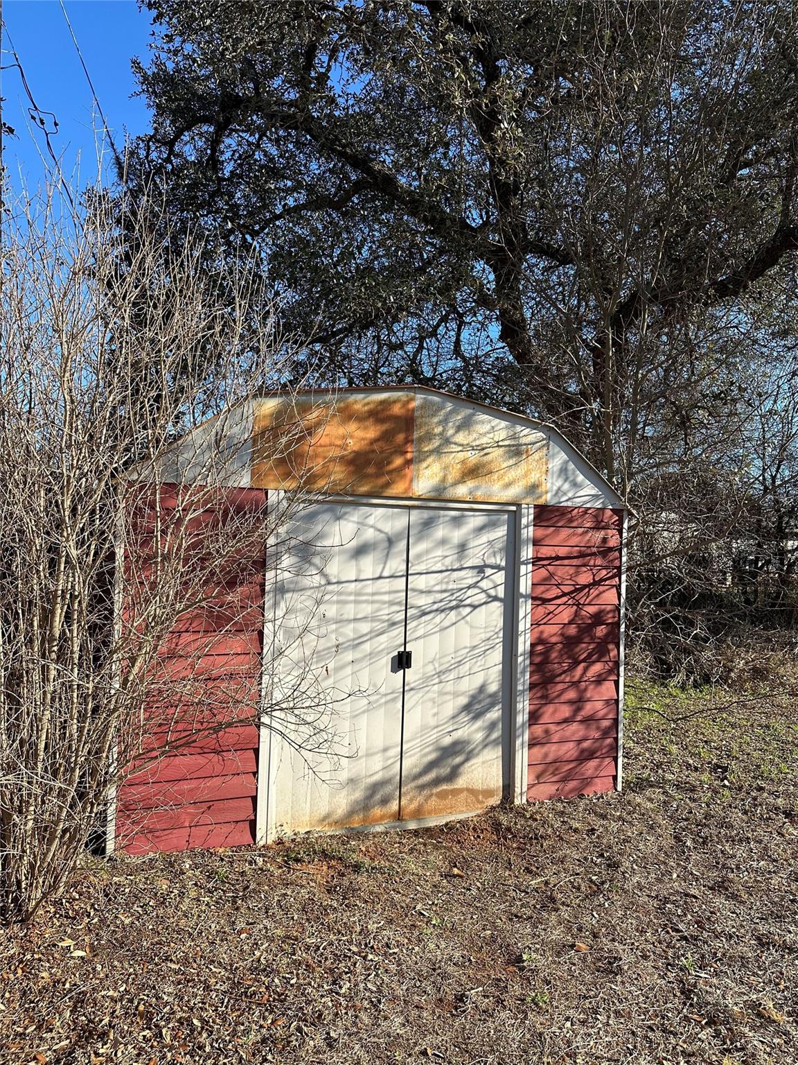 112 N Avenue O # B, Johnson City, TX 78636