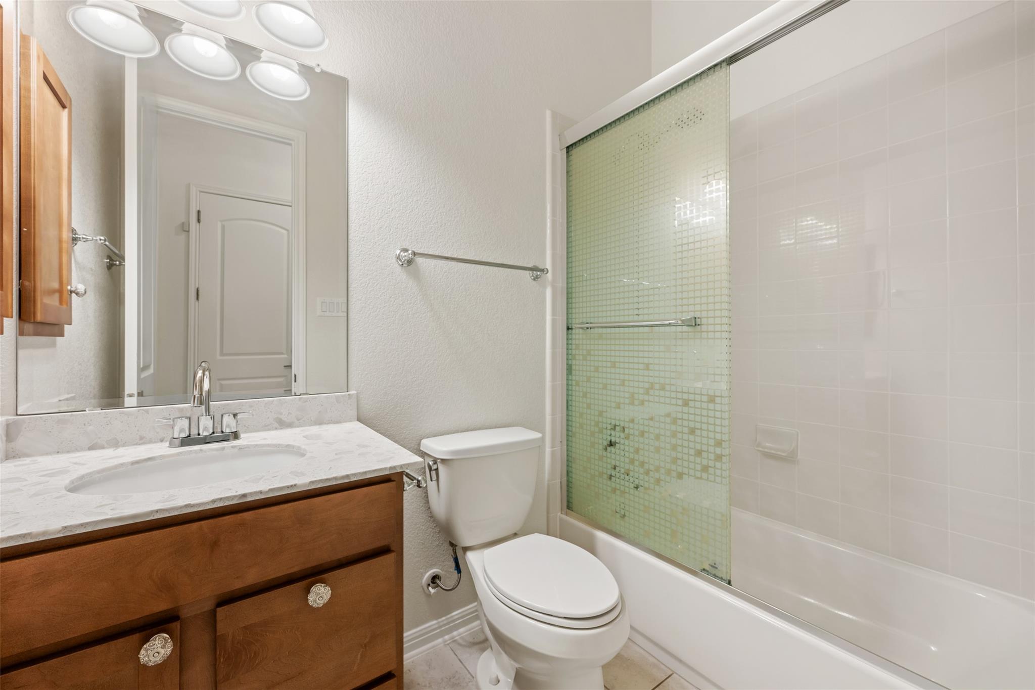 1609 Carmine Dr, Leander, TX 78641