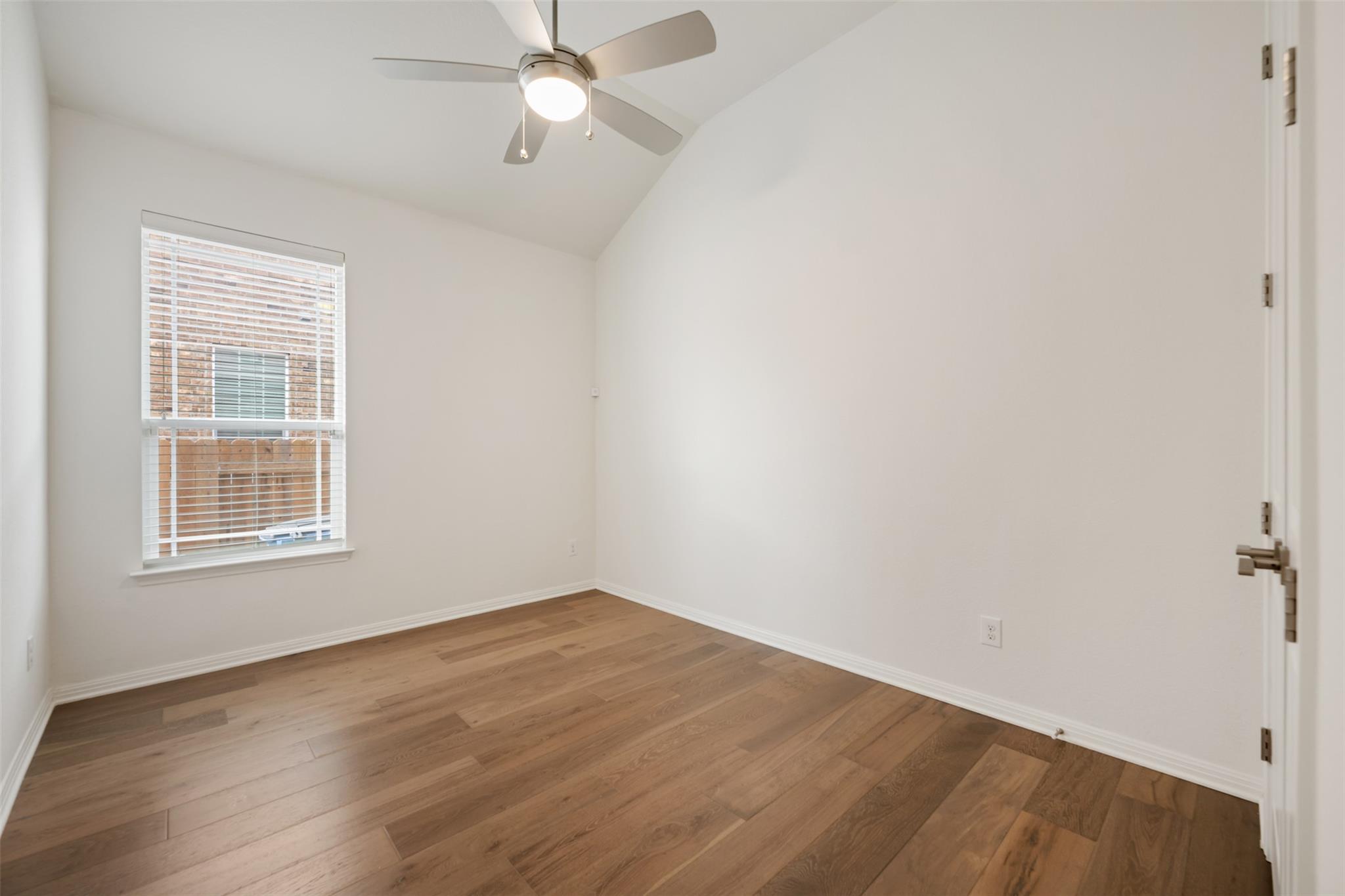 1609 Carmine Dr, Leander, TX 78641