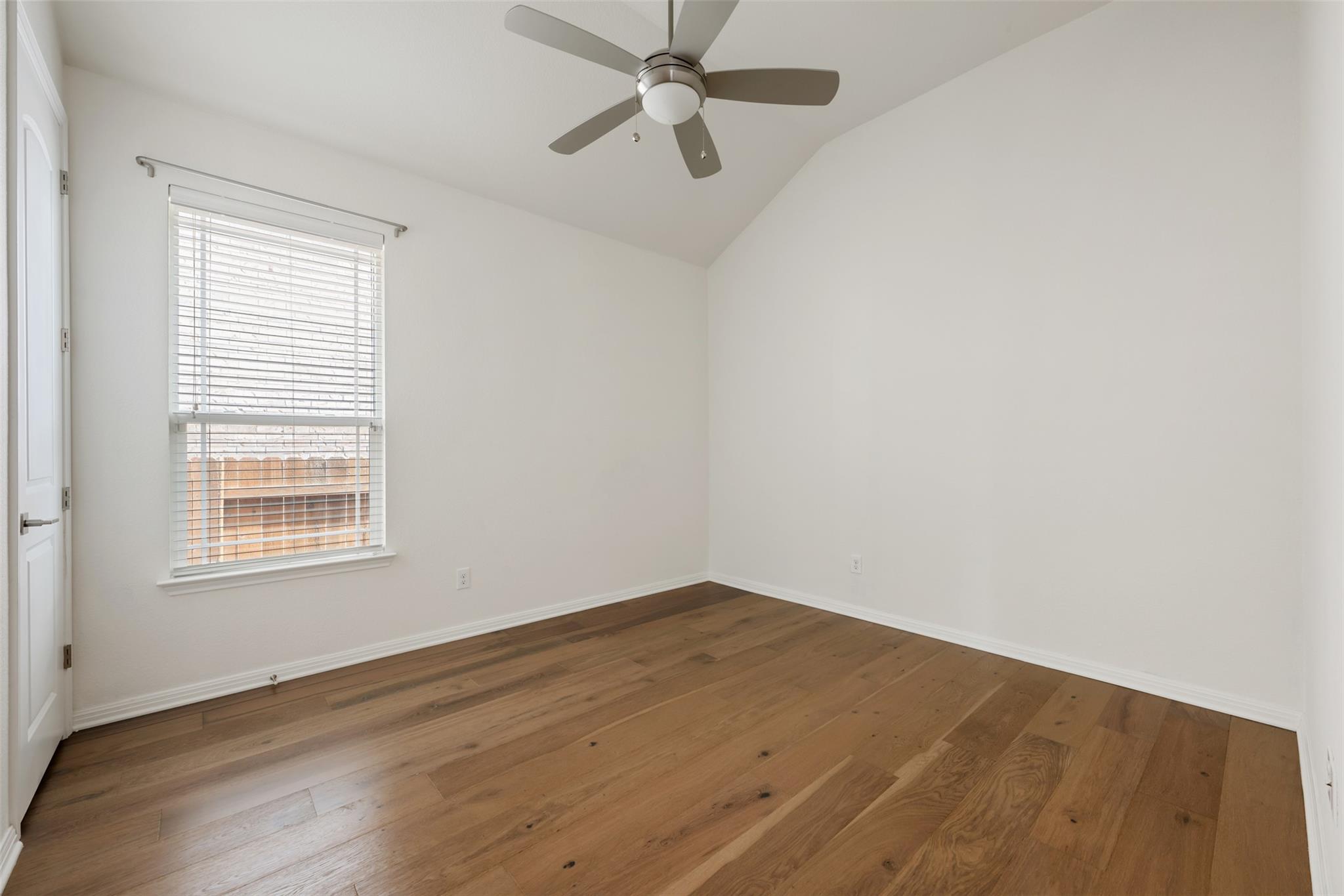 1609 Carmine Dr, Leander, TX 78641