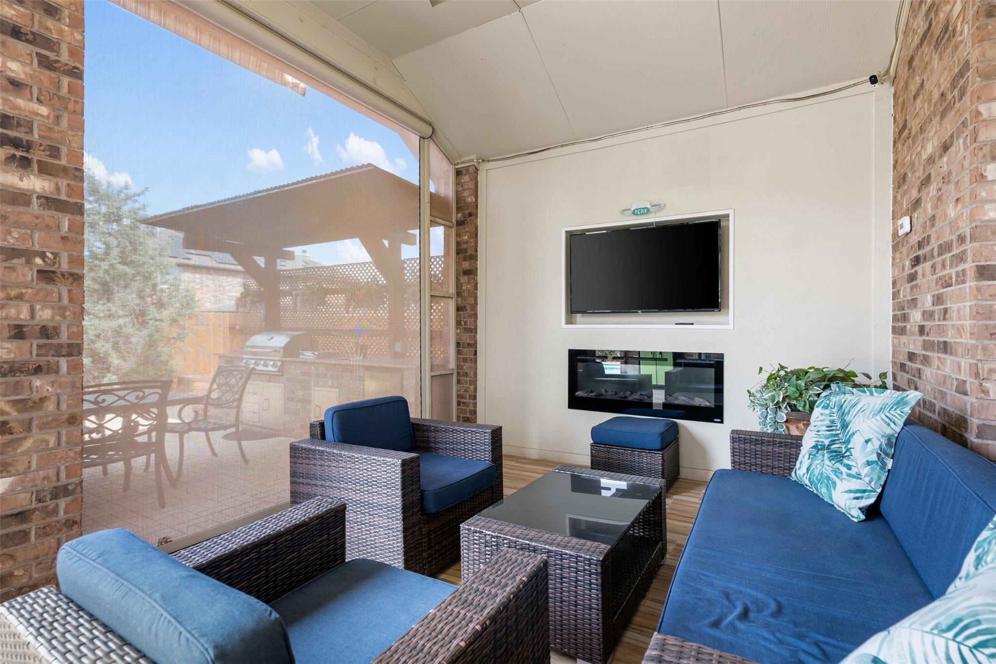 1609 Carmine Dr, Leander, TX 78641