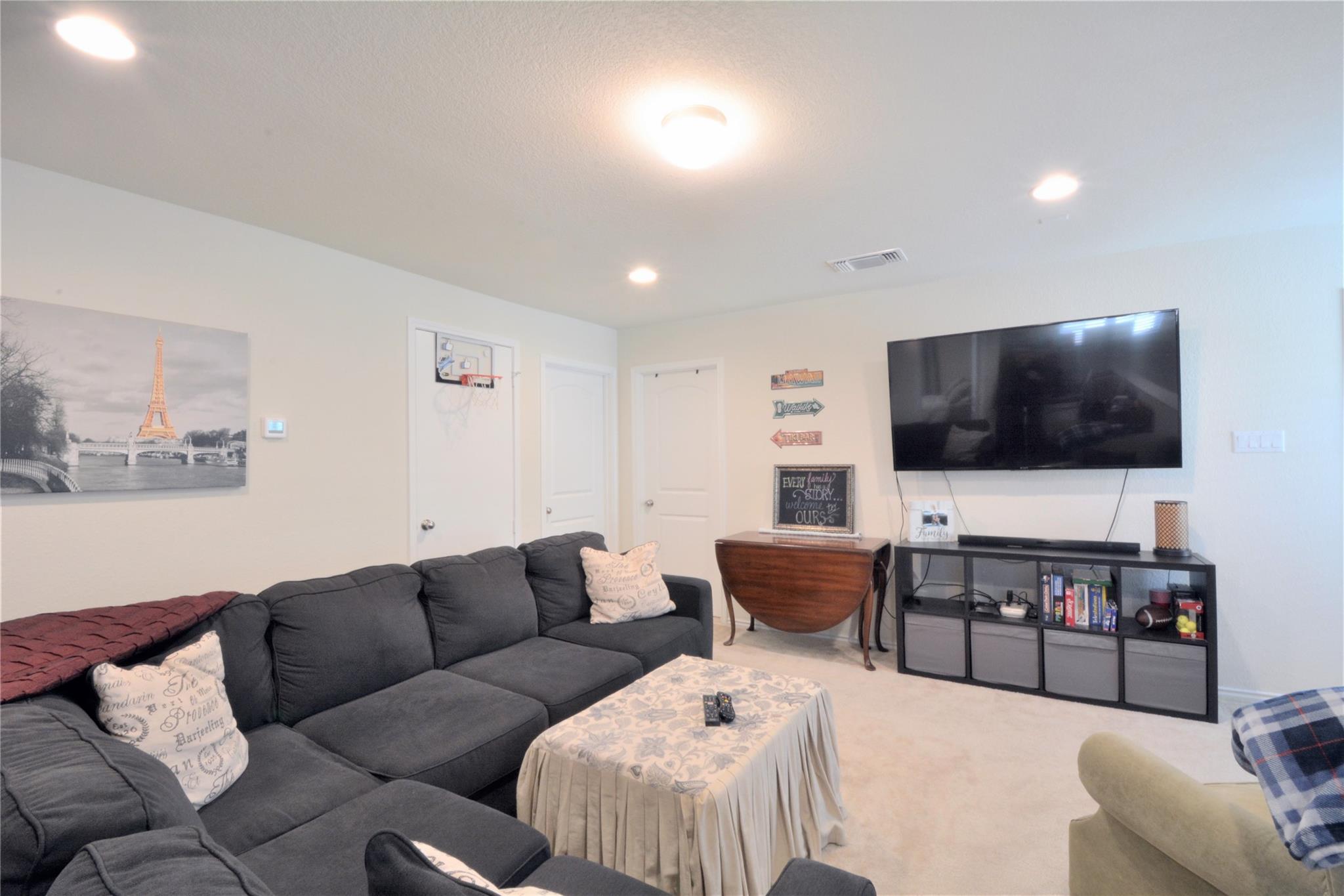 213 Compania Dr, Liberty Hill, TX 78642