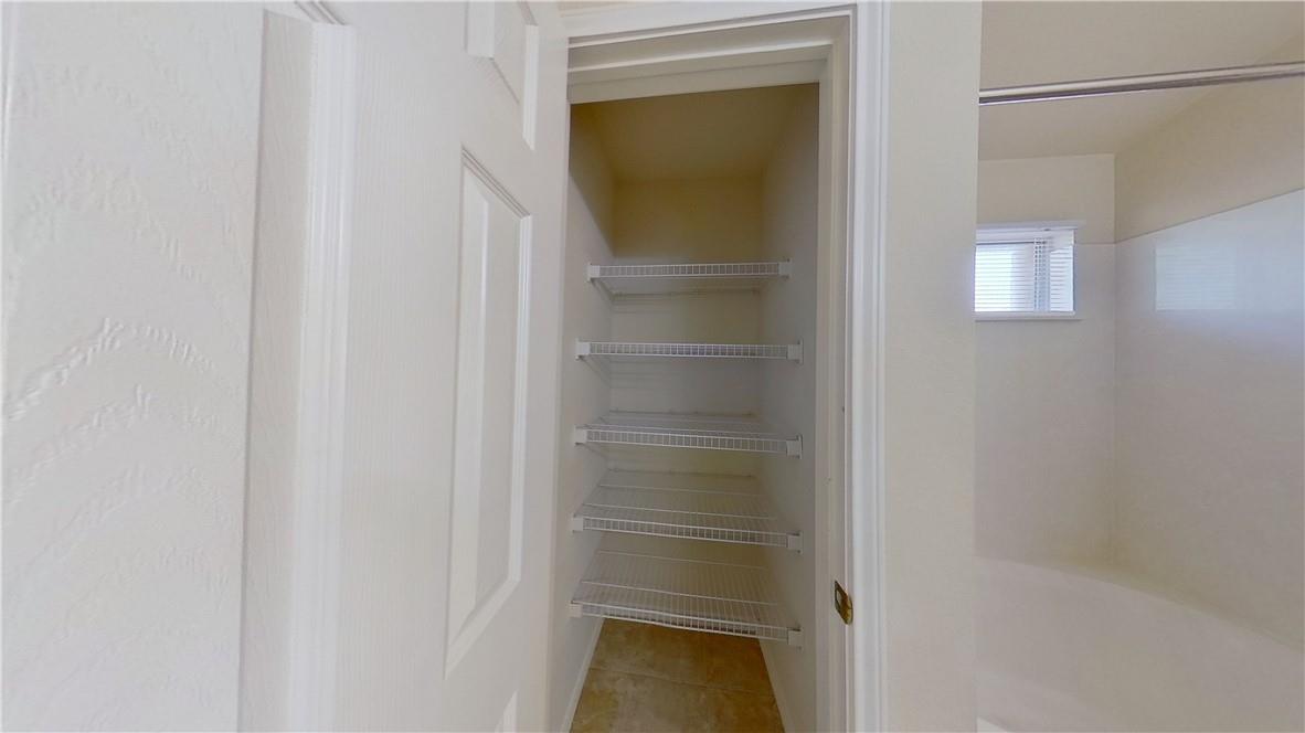 1105 Burgess Dr, Leander, TX 78641