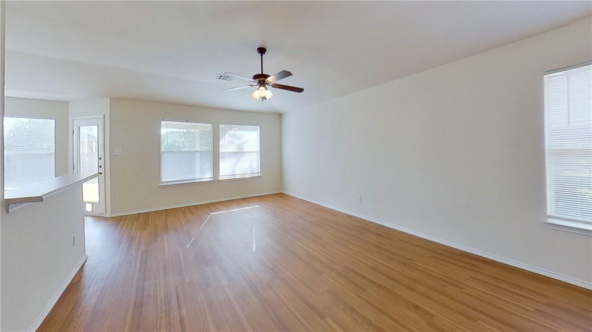 1105 Burgess Dr, Leander, TX 78641