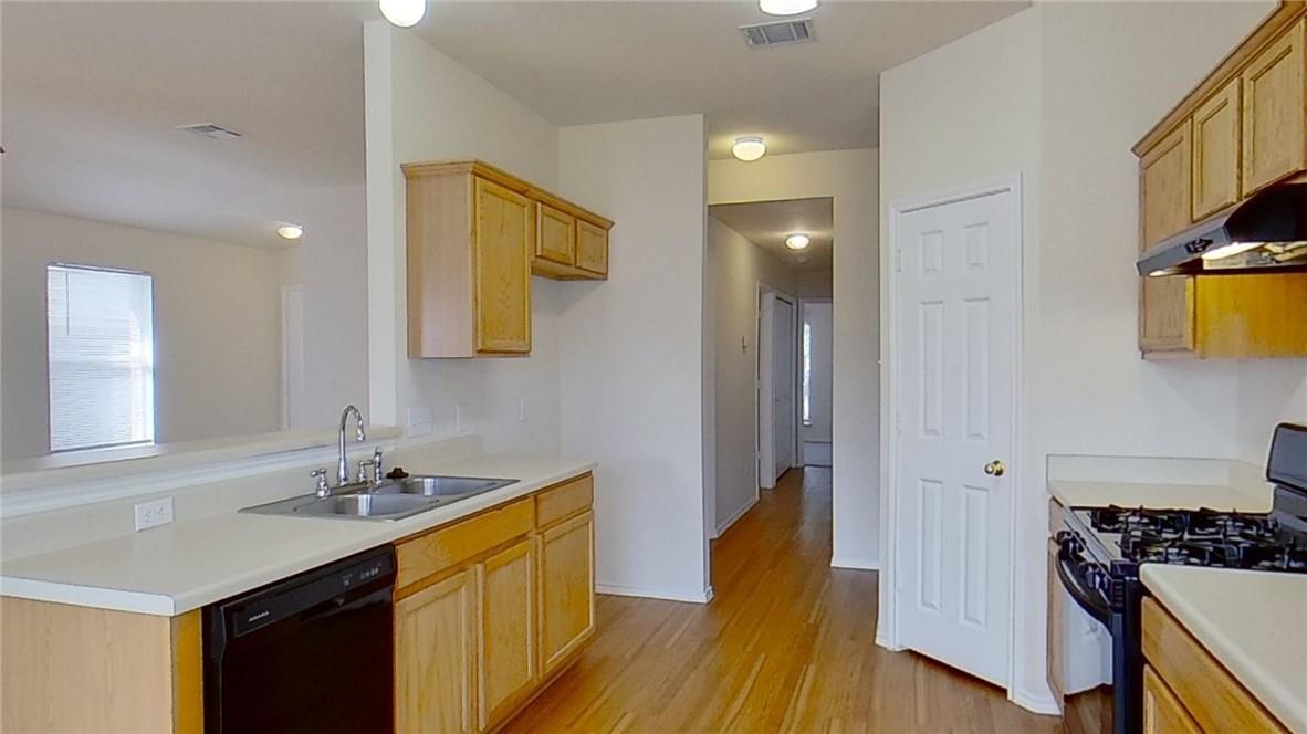 1105 Burgess Dr, Leander, TX 78641