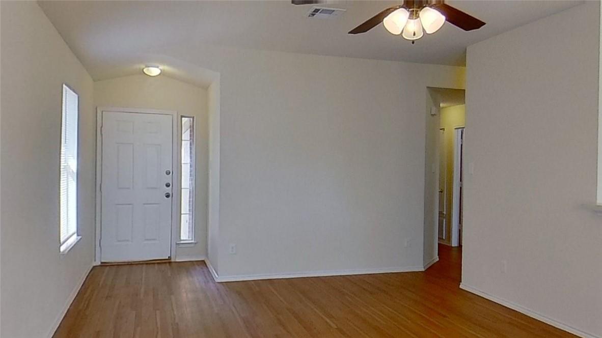 1105 Burgess Dr, Leander, TX 78641