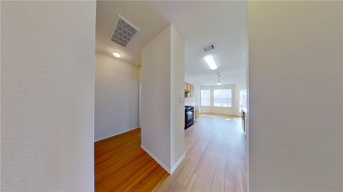 1105 Burgess Dr, Leander, TX 78641