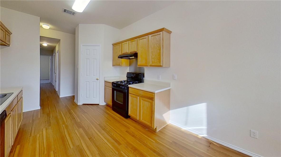 1105 Burgess Dr, Leander, TX 78641