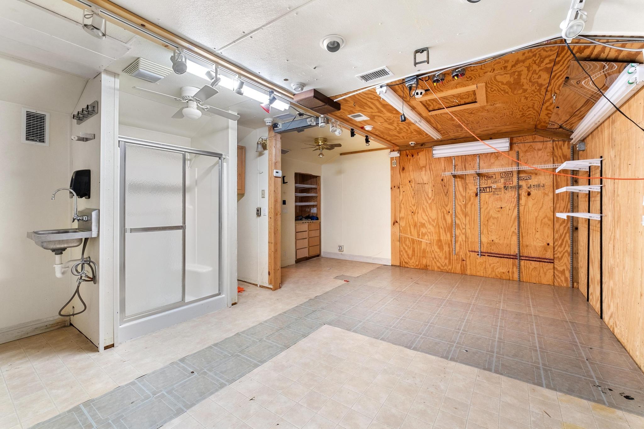 121 Scott St, San Marcos, TX 78666