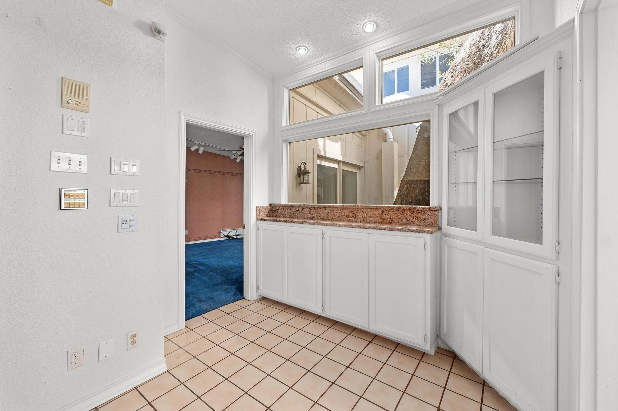 121 Scott St, San Marcos, TX 78666