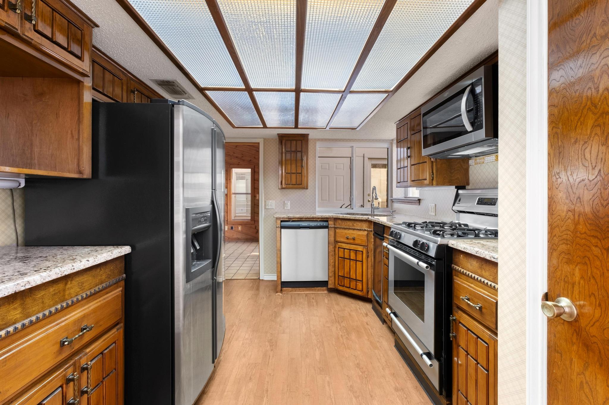 121 Scott St, San Marcos, TX 78666