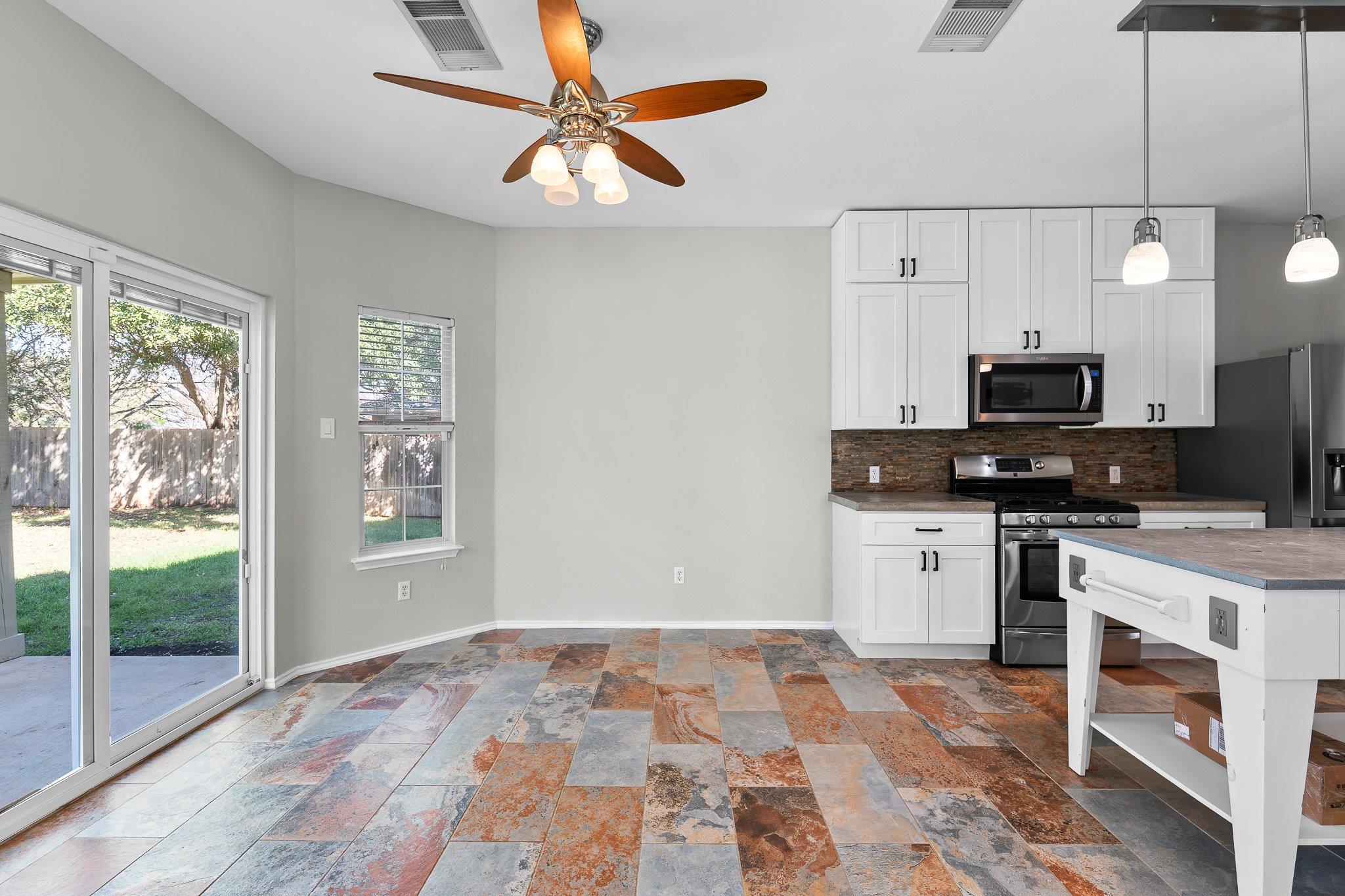 8620 Neider Dr, Austin, TX 78749