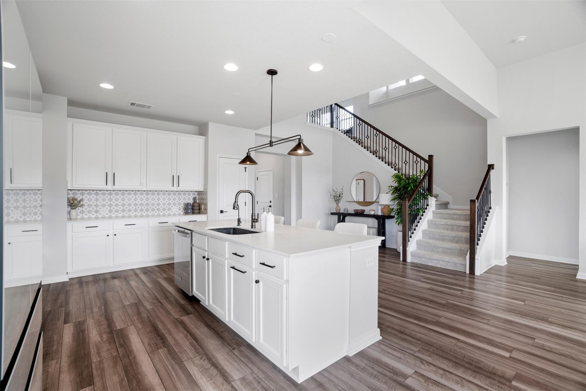 621 Goldenwave Way, Liberty Hill, TX 78642