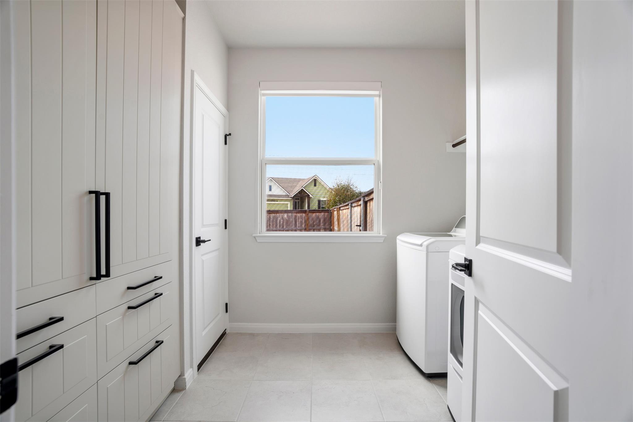 621 Goldenwave Way, Liberty Hill, TX 78642