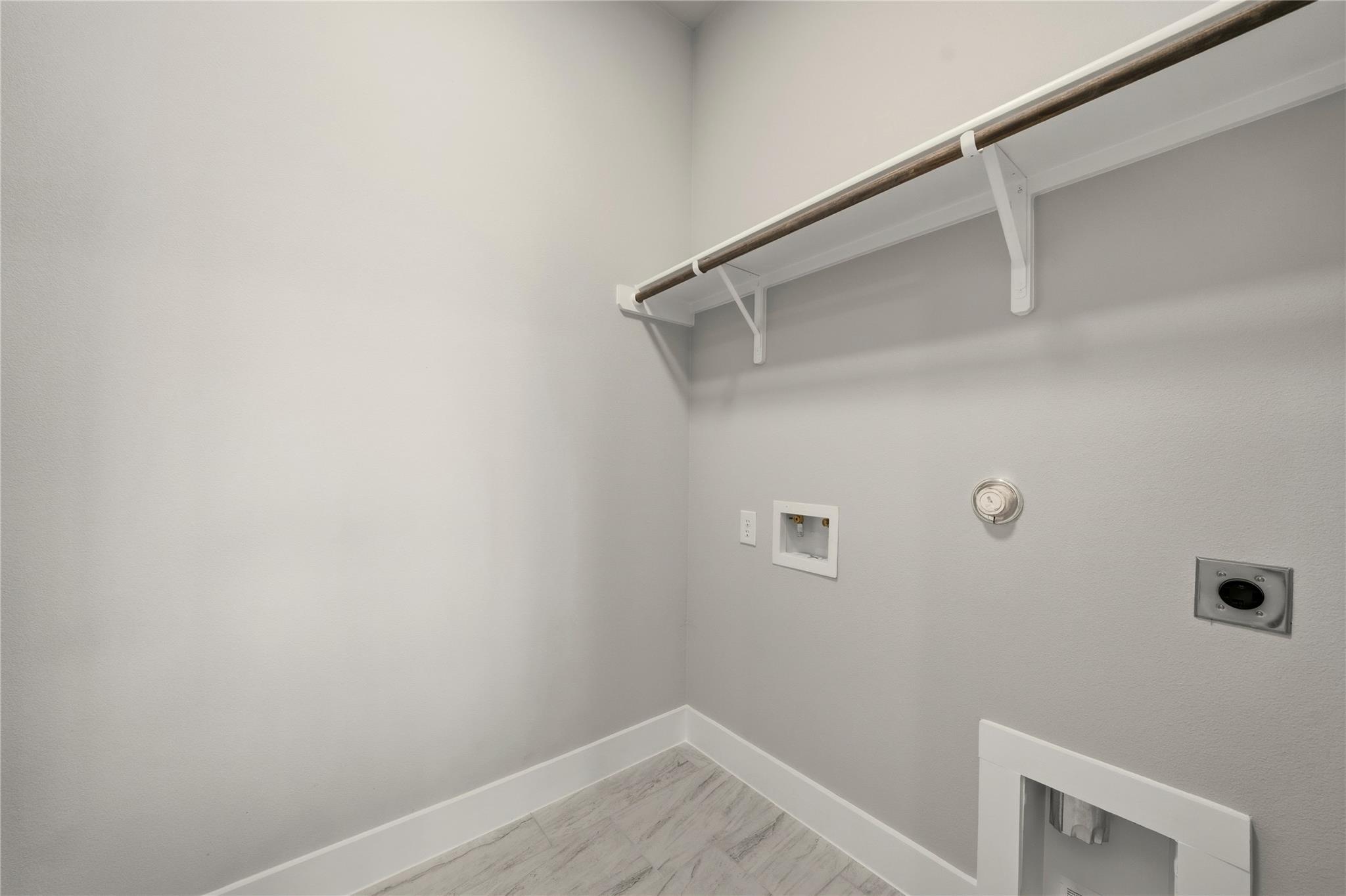 4 Cedar Valley Ct, Wimberley, TX 78676