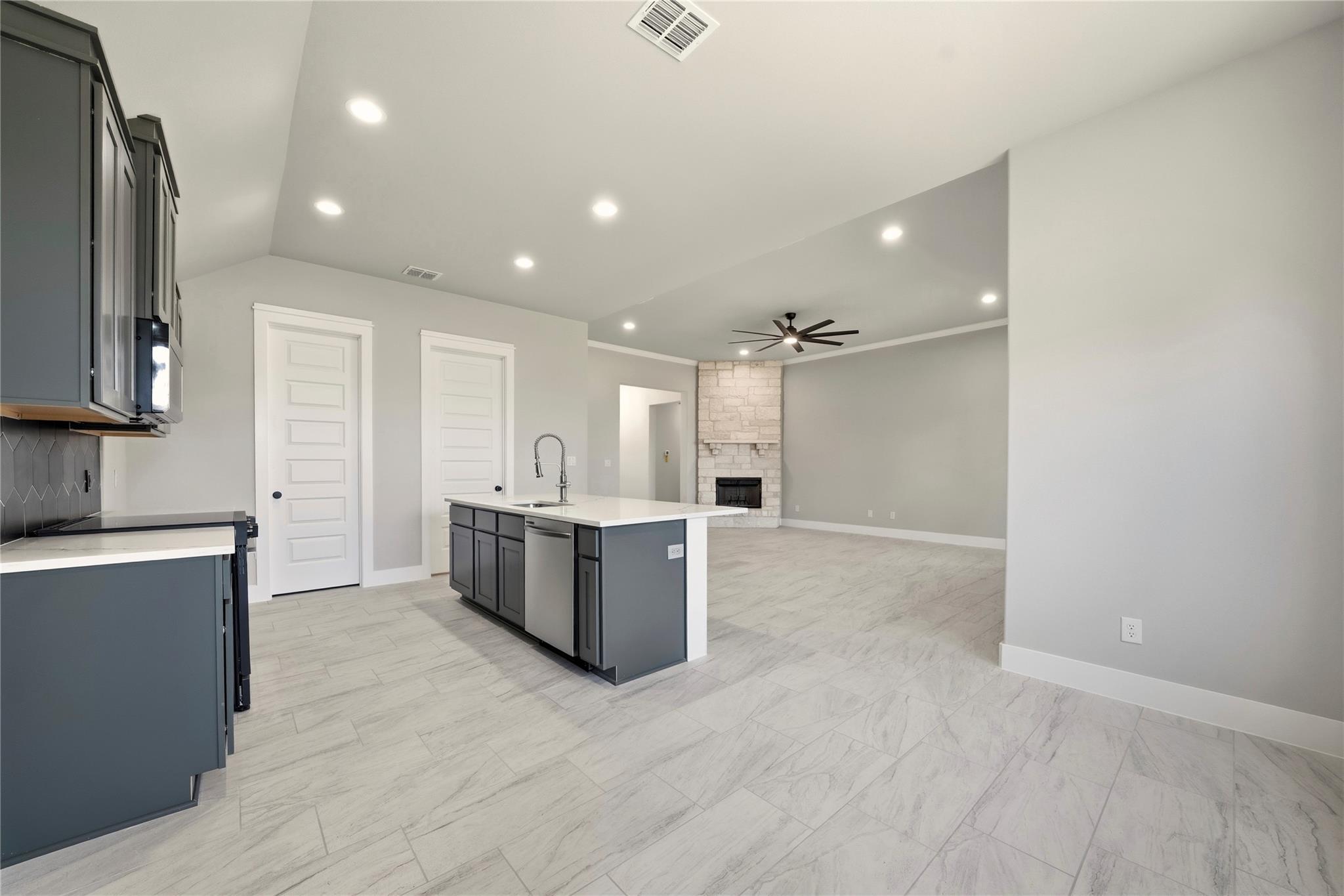 4 Cedar Valley Ct, Wimberley, TX 78676