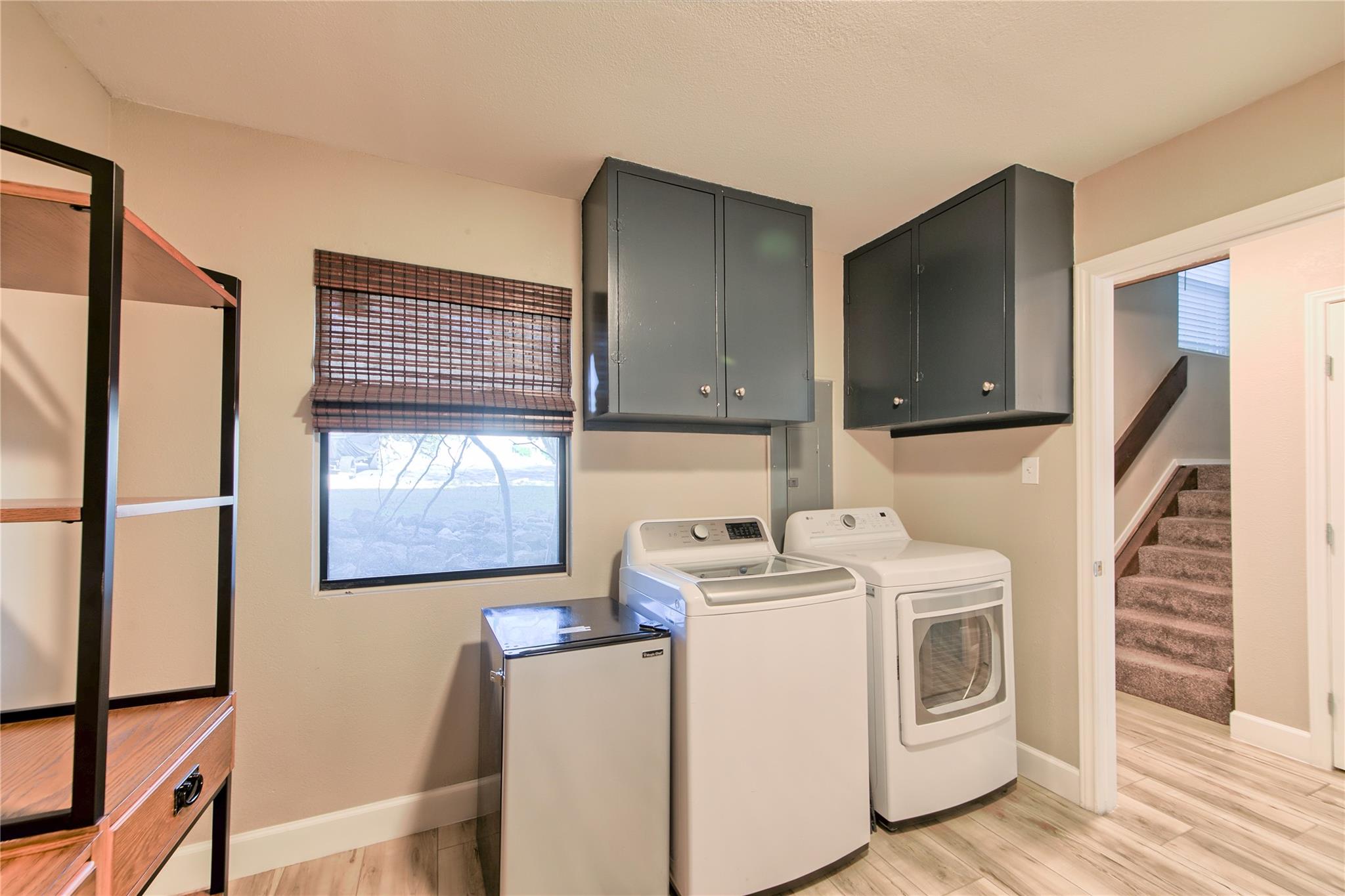 157 Comanche Pt, Point Venture, TX 78645