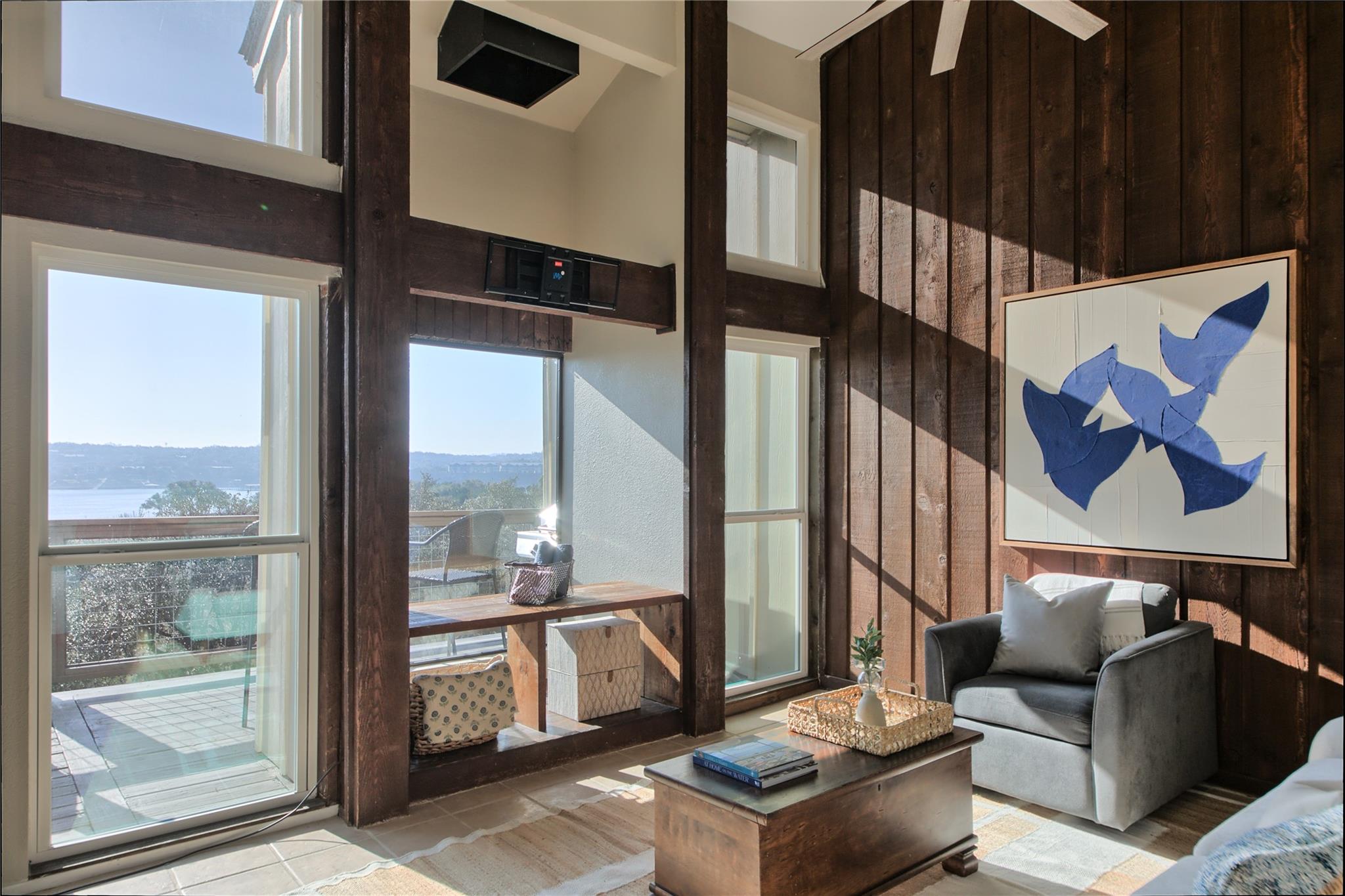 157 Comanche Pt, Point Venture, TX 78645