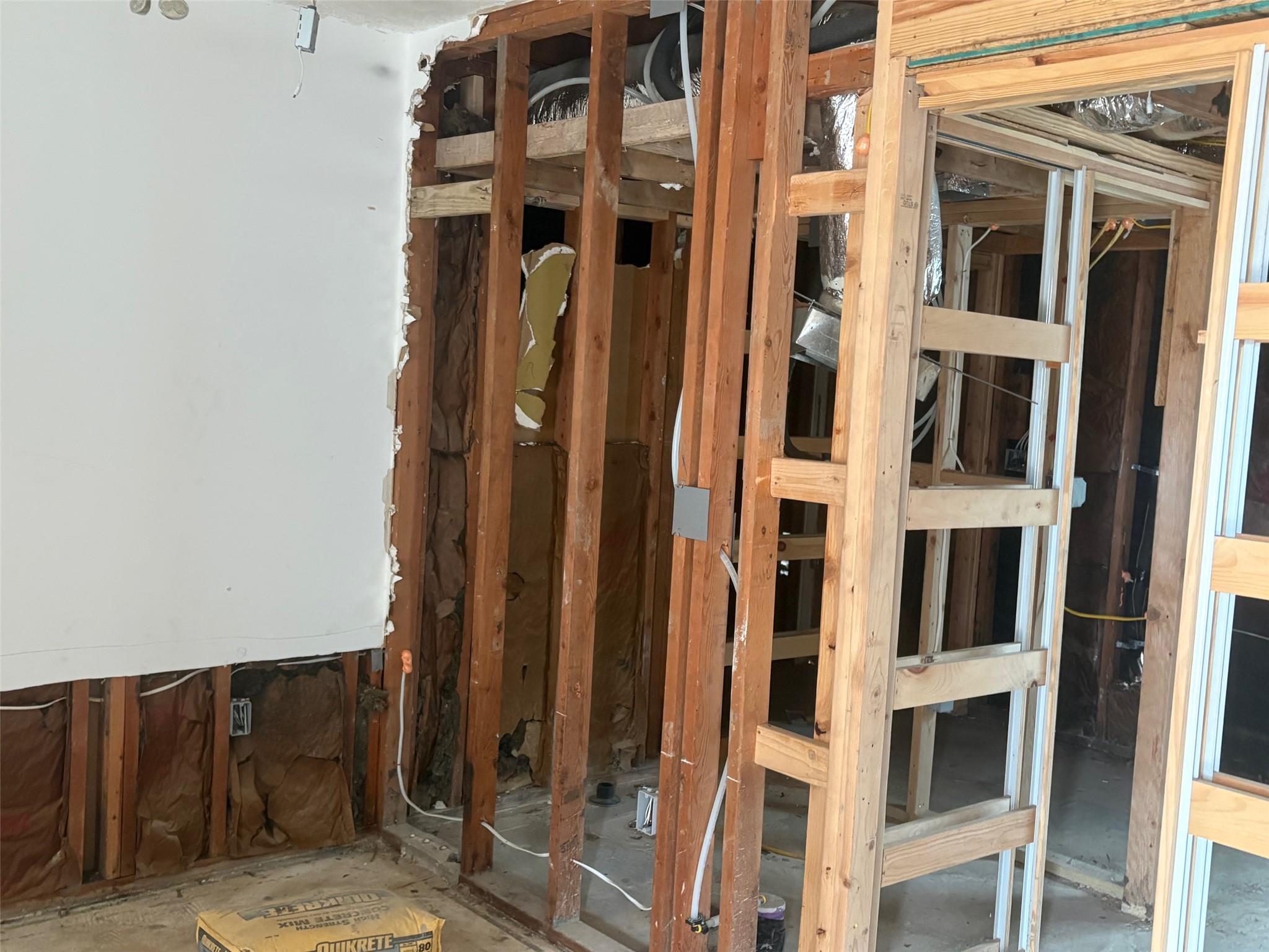 8702 Bridgeport Dr, Austin, TX 78758