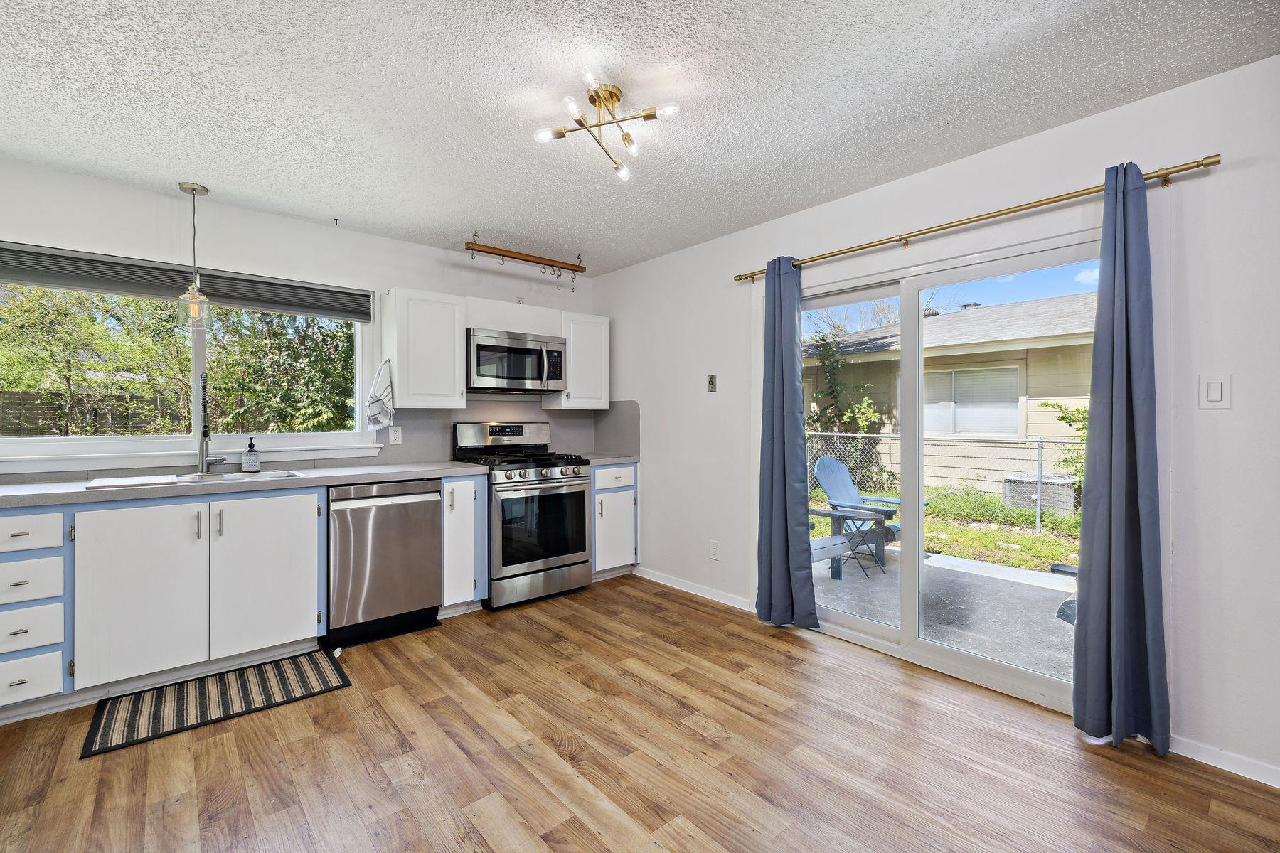 5304 Harvest Ln, Austin, TX 78745