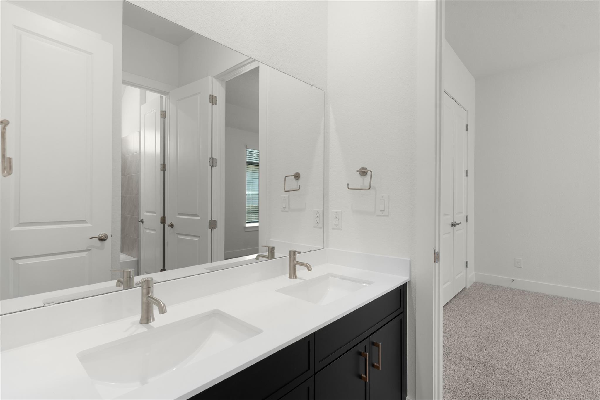 1013 Painted Horse Dr, Georgetown, TX 78633