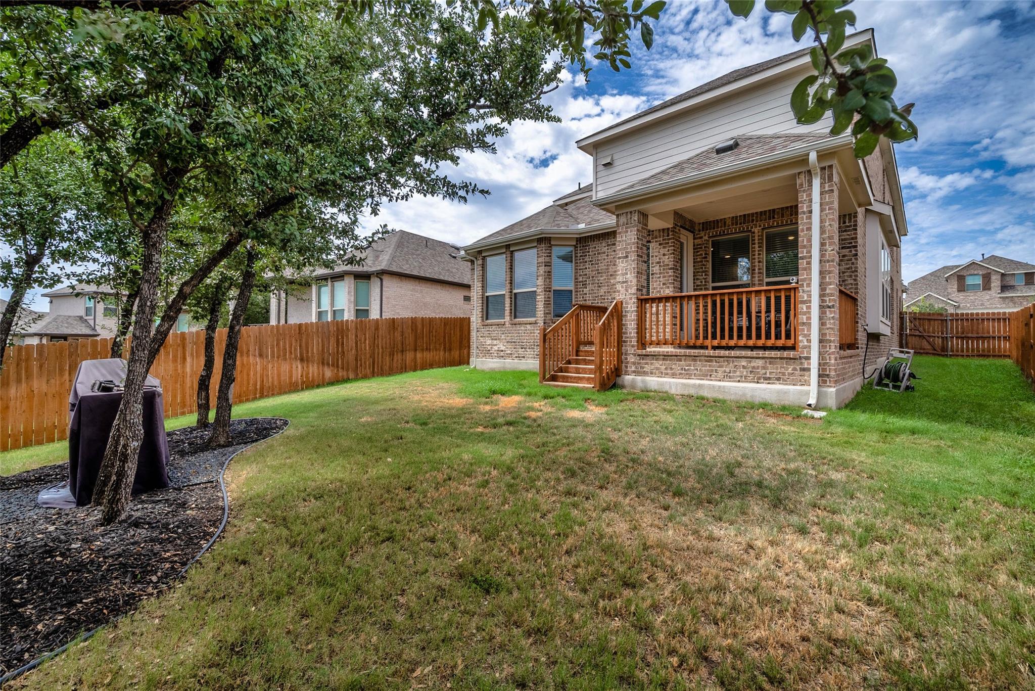 7525 Desert Needle Dr, Lago Vista, TX 78645