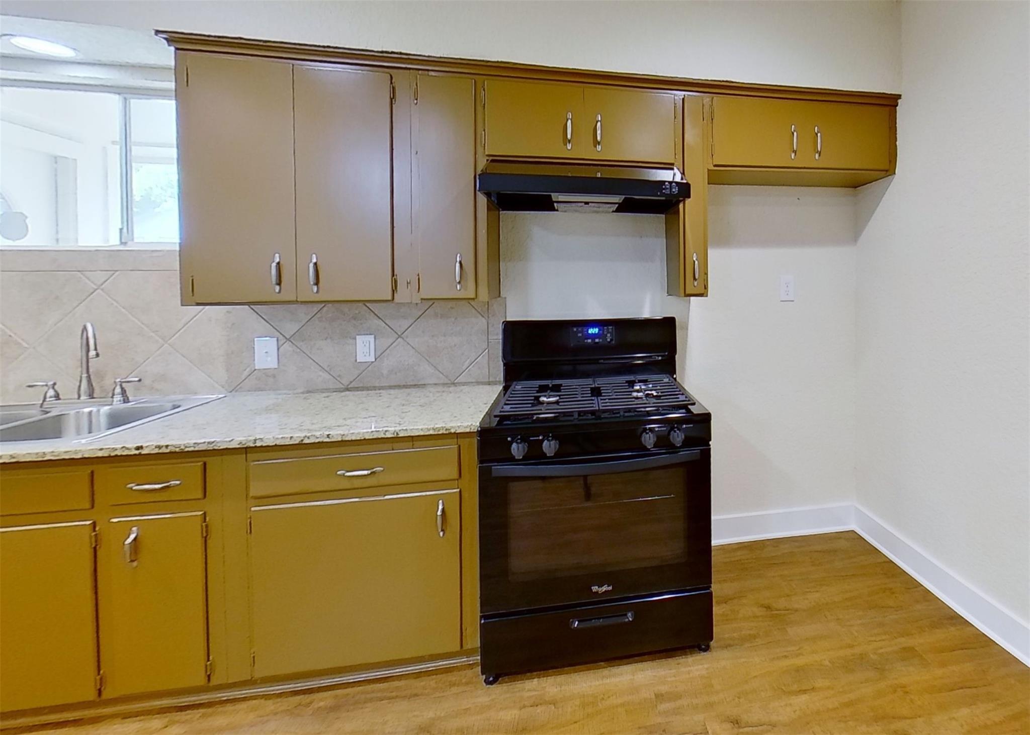 2107 Magnolia Dr # B, Round Rock, TX 78664