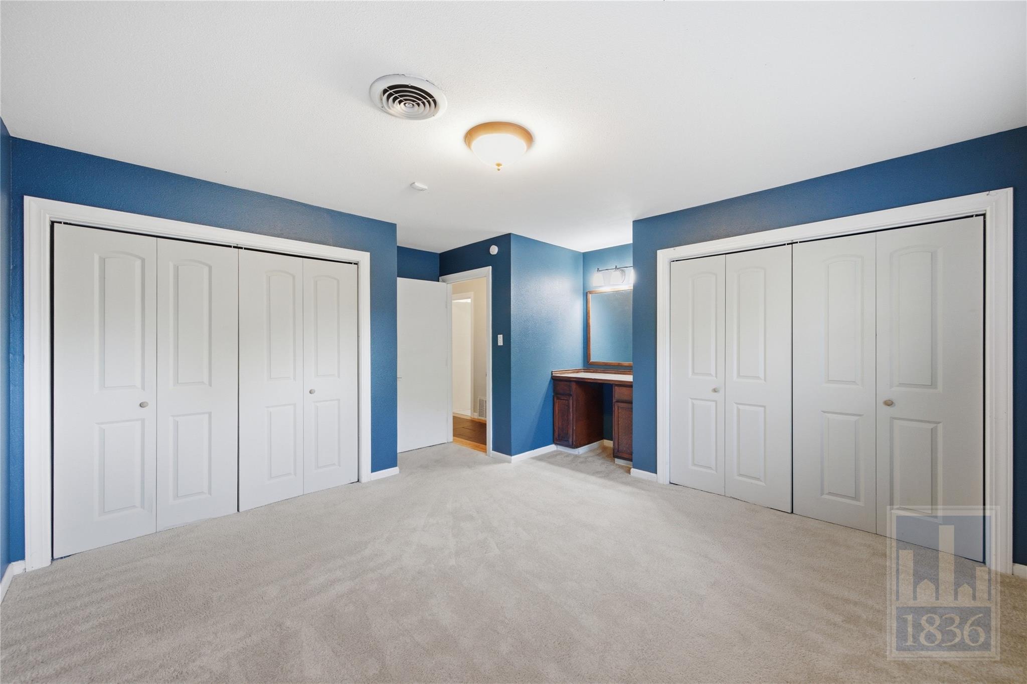 2416 S 5th St # B, Austin, TX 78704