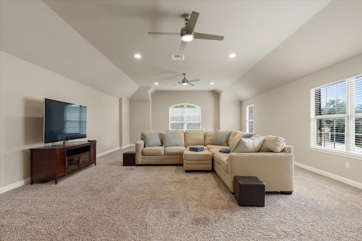 401 Spanish Mustang Dr, Cedar Park, TX 78613