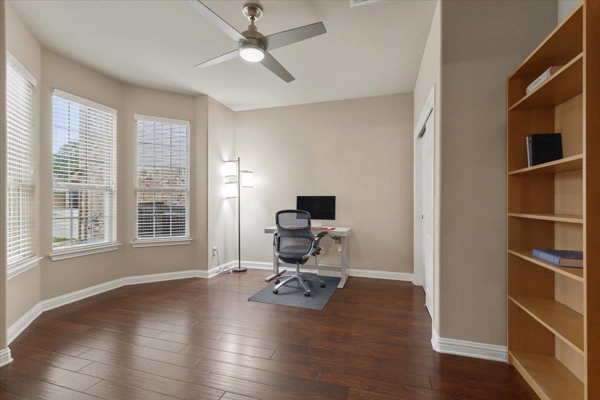 401 Spanish Mustang Dr, Cedar Park, TX 78613