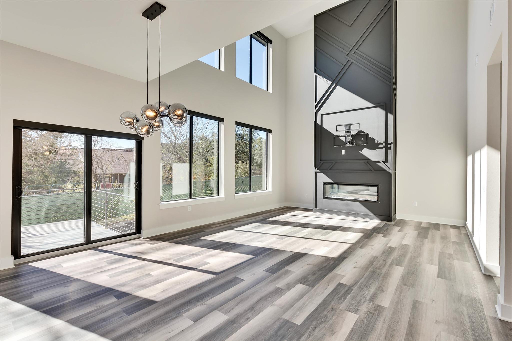 1304 Minnie Dr, Austin, TX 78732