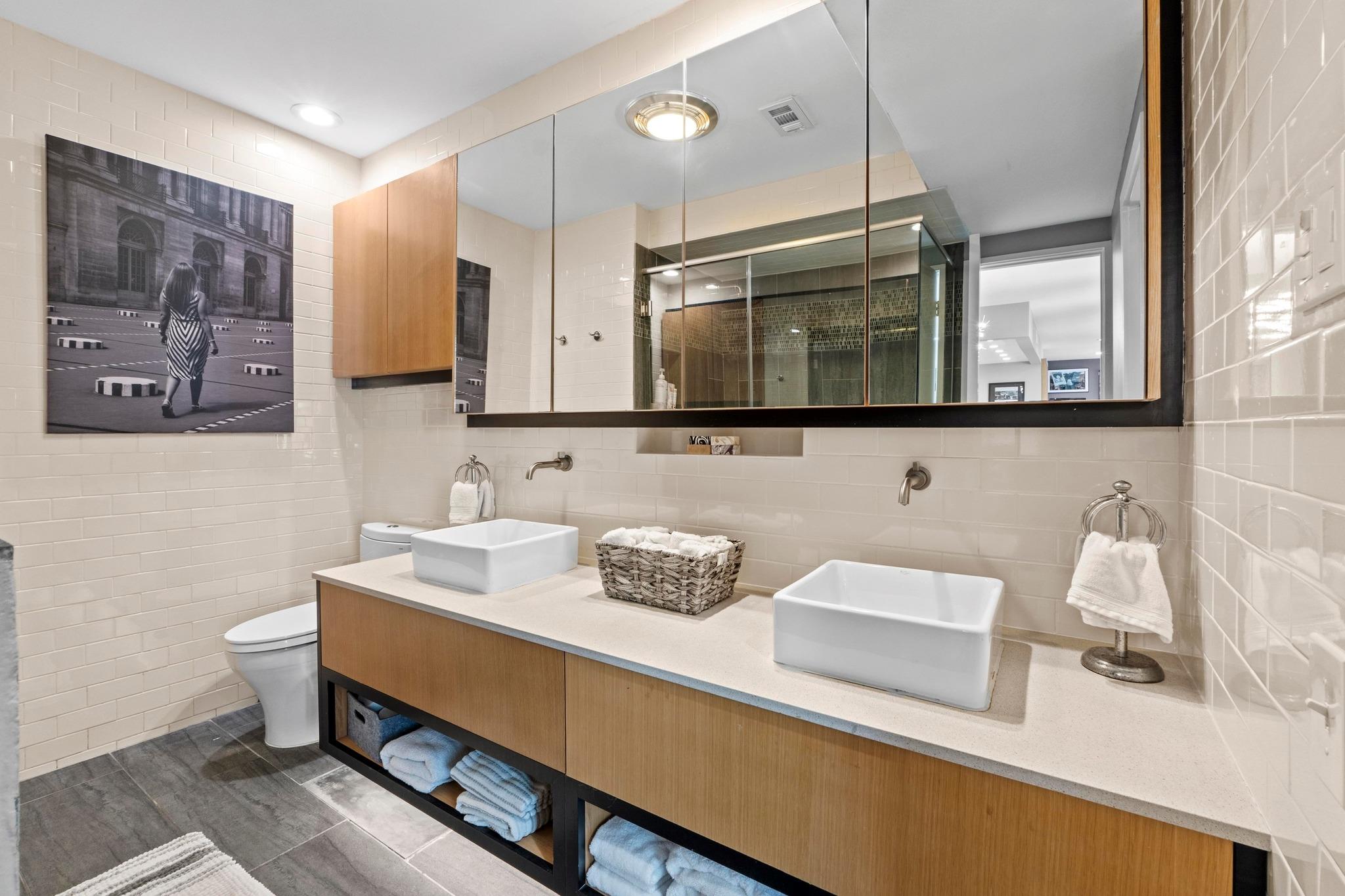 1111 W 12th St # 102, Austin, TX 78703