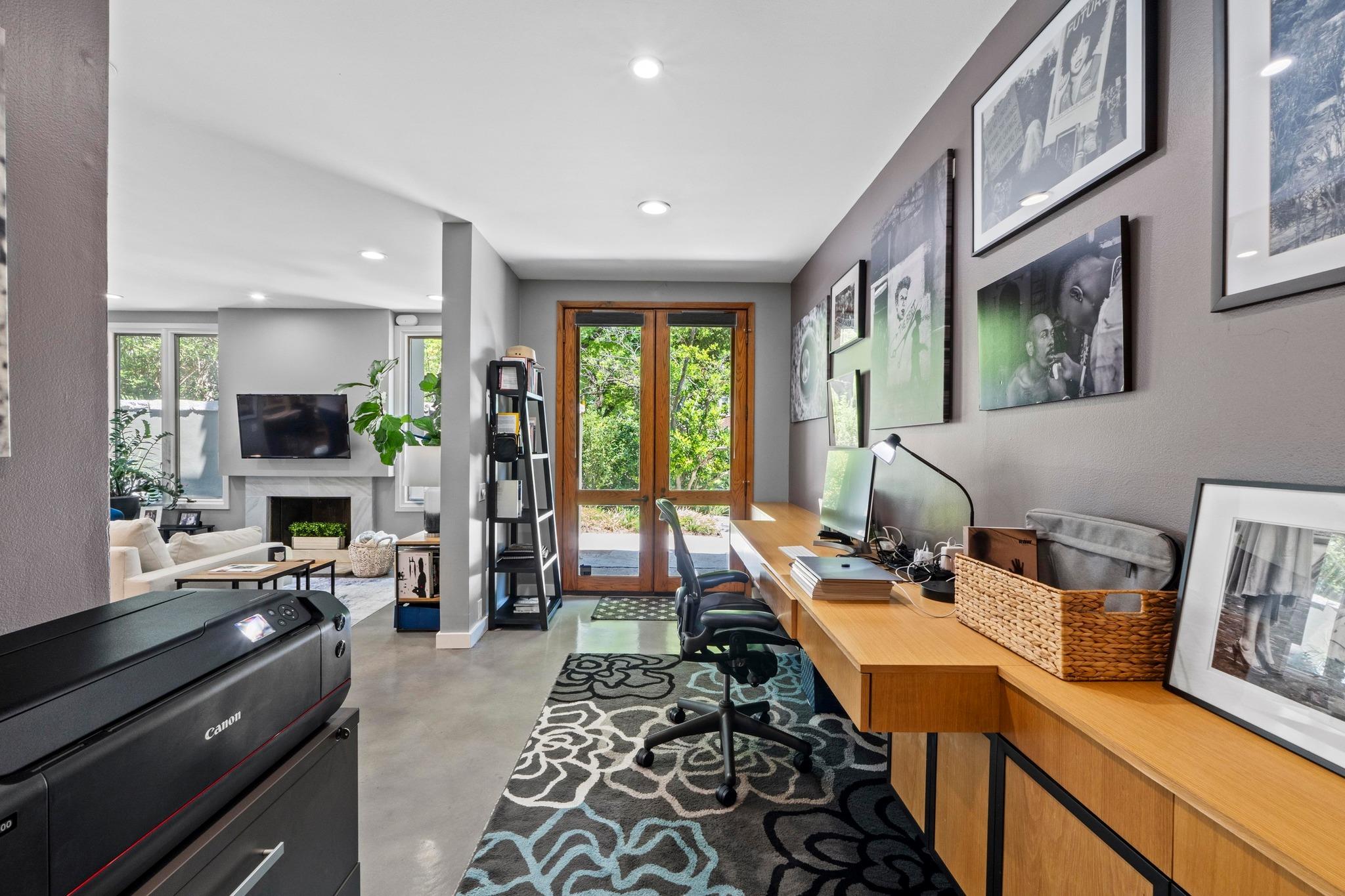 1111 W 12th St # 102, Austin, TX 78703