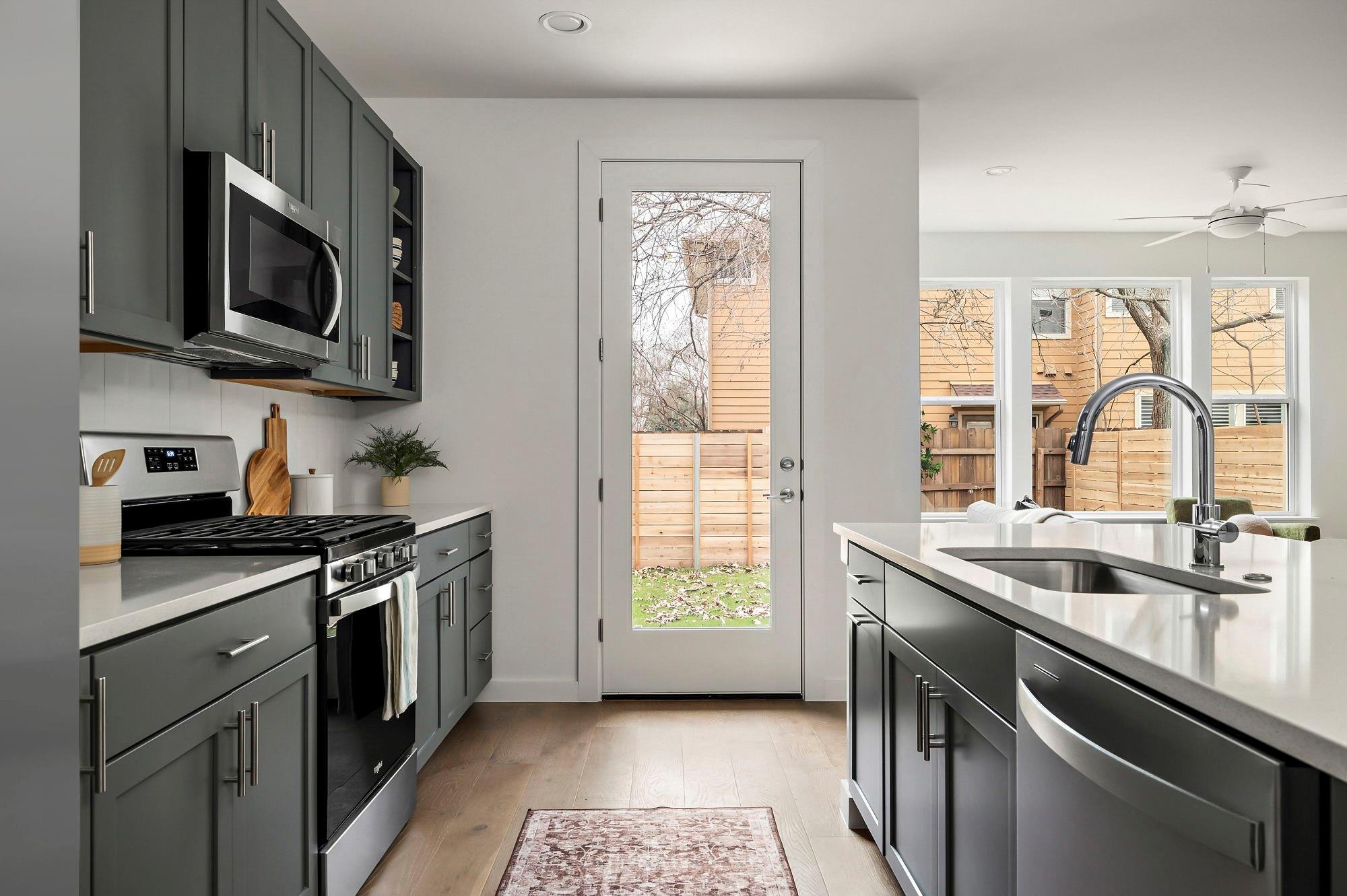 5107 Menchaca Rd # 4, Austin, TX 78745