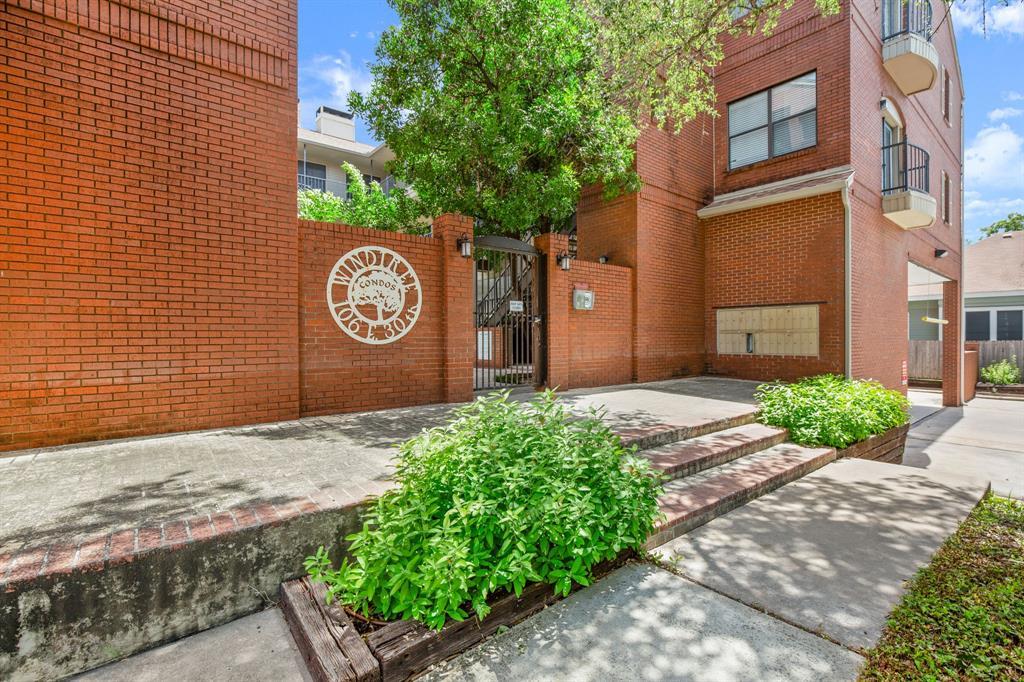 106 E 30th St # 206, Austin, TX 78705