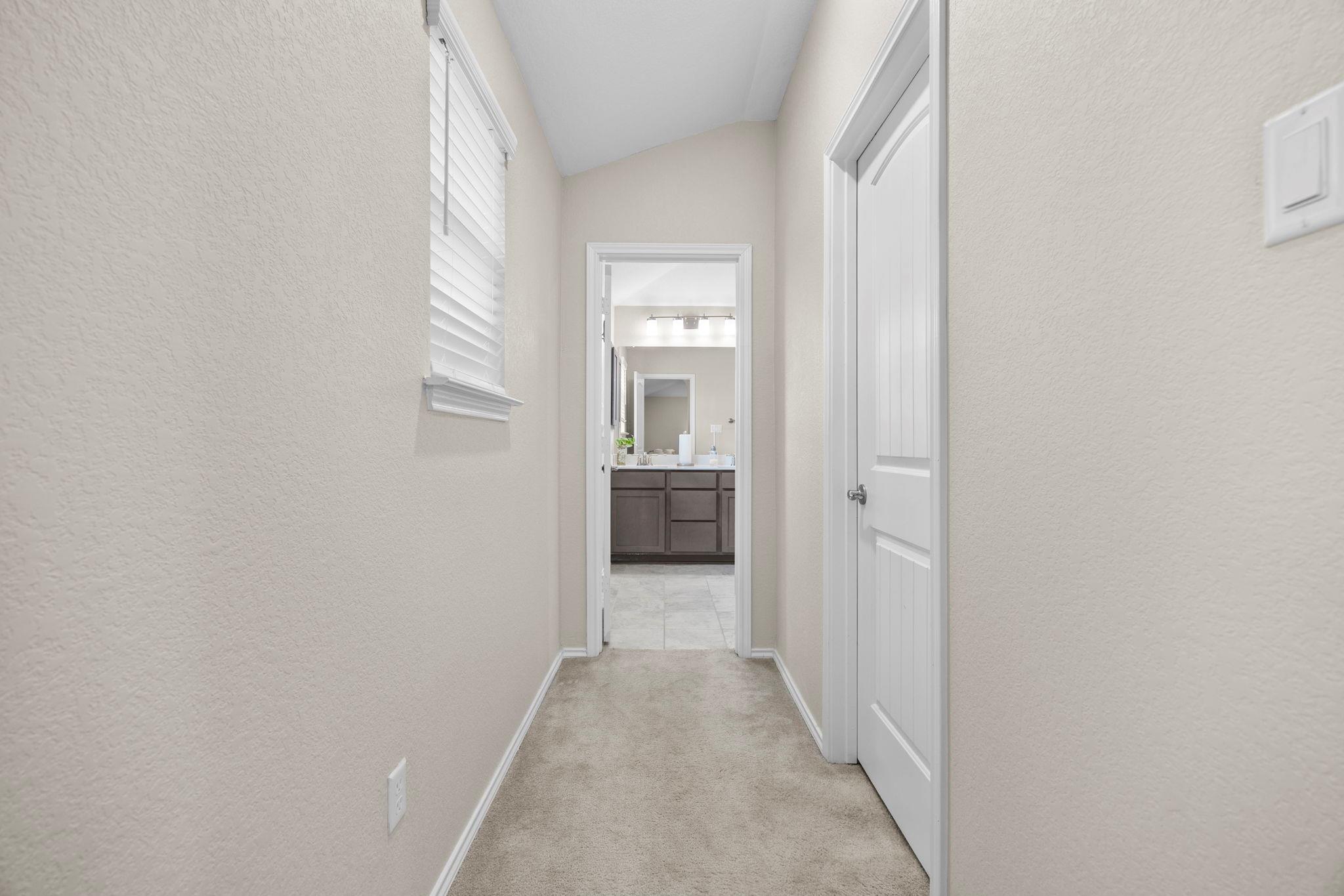 125 Danablu Dr, Hutto, TX 78634